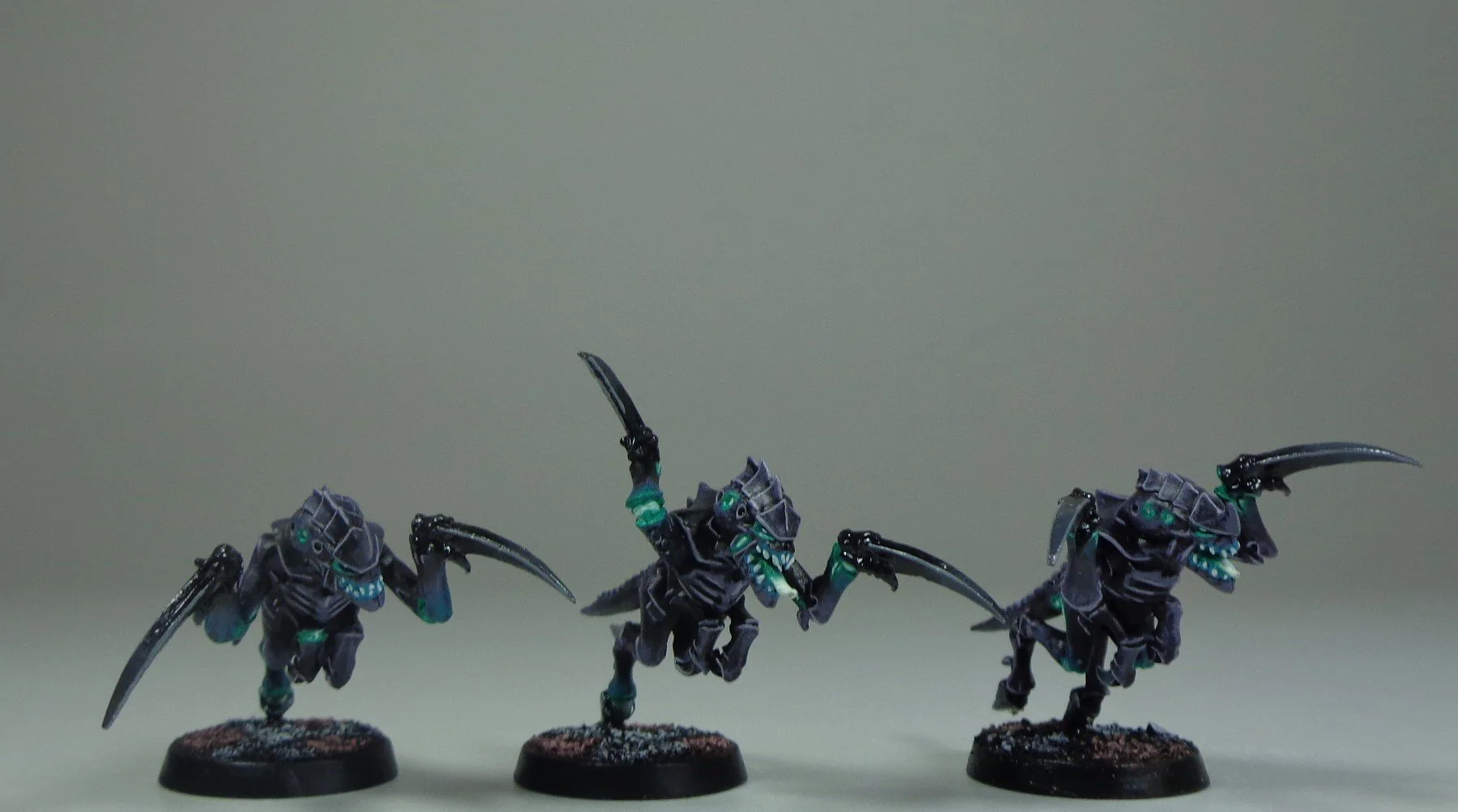 Some "Darkest Dungeon" style Tyranids for 40k — Paintedfigs Miniature Painting Service