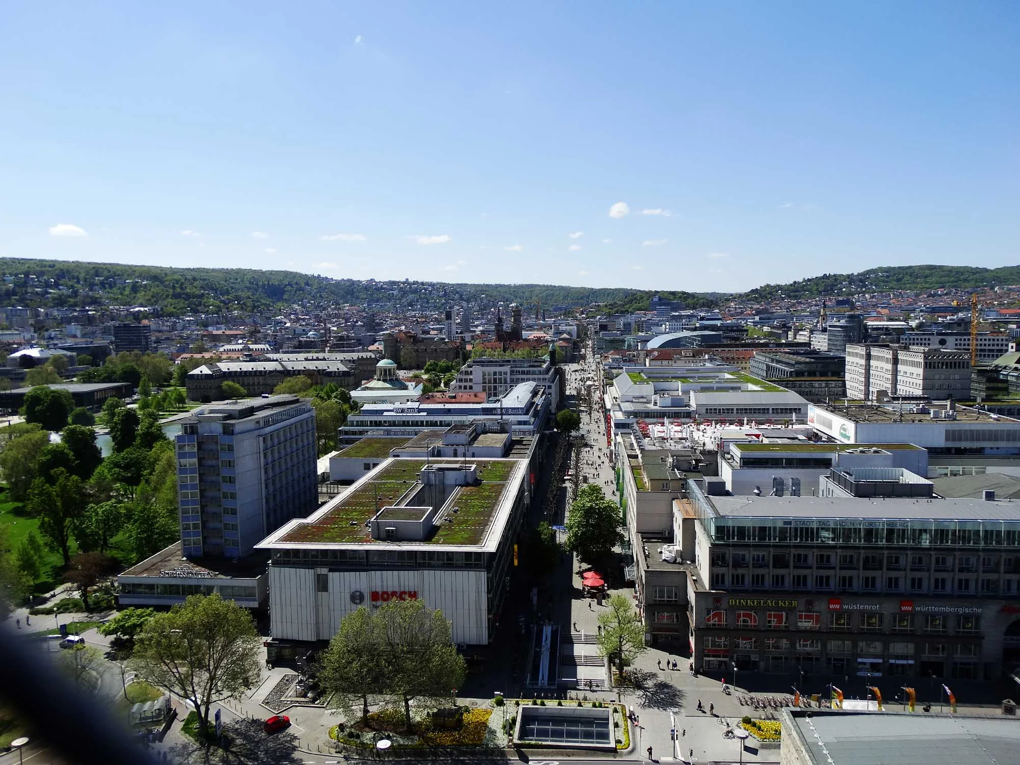 Stuttgart wärend einer geocaching tour vom Turm vom Hauptbahnhof aus