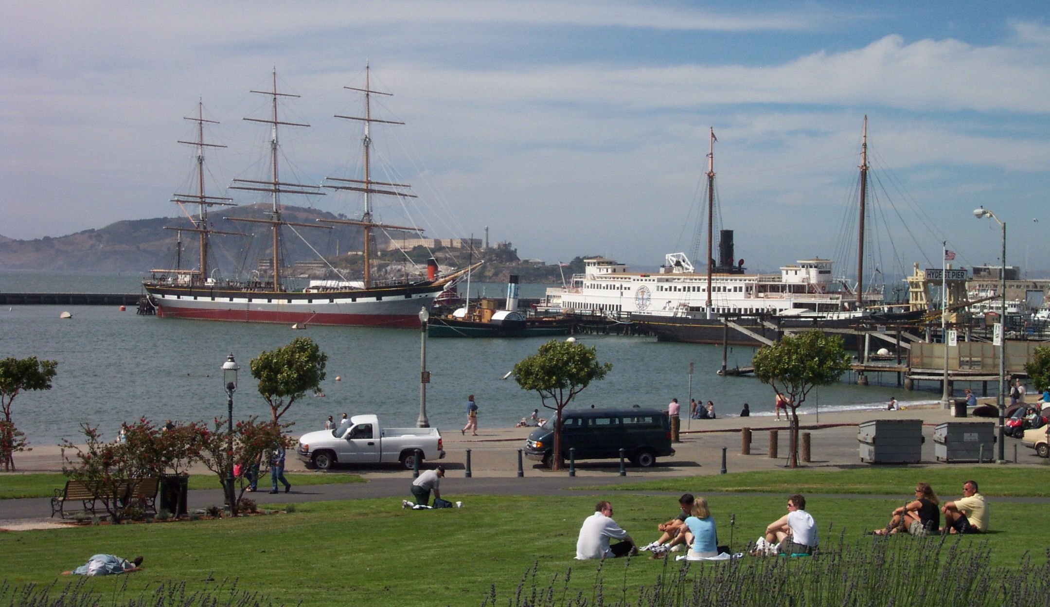 Historic_ships_of_the_San_Francisco_Maritime_National_Historic_Park.jpg
