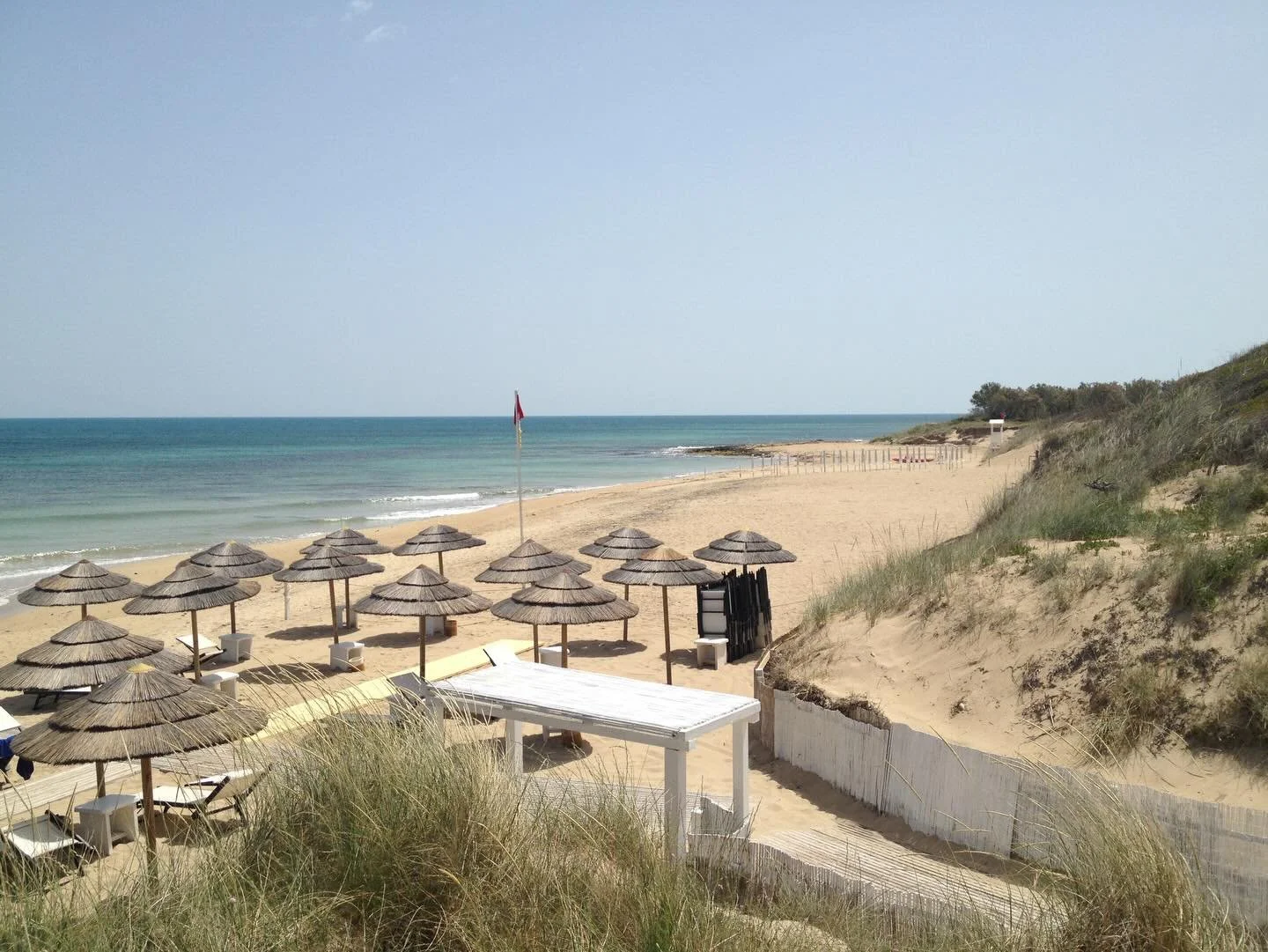 Masseria Torre Coccaro in Italy is situated in extensive grounds and we can easily spend an entire afternoon exploring the vegetable herb garden, the pool area and the surrounding nature. Our kids even manage to find an enchanting chapel. It is such 