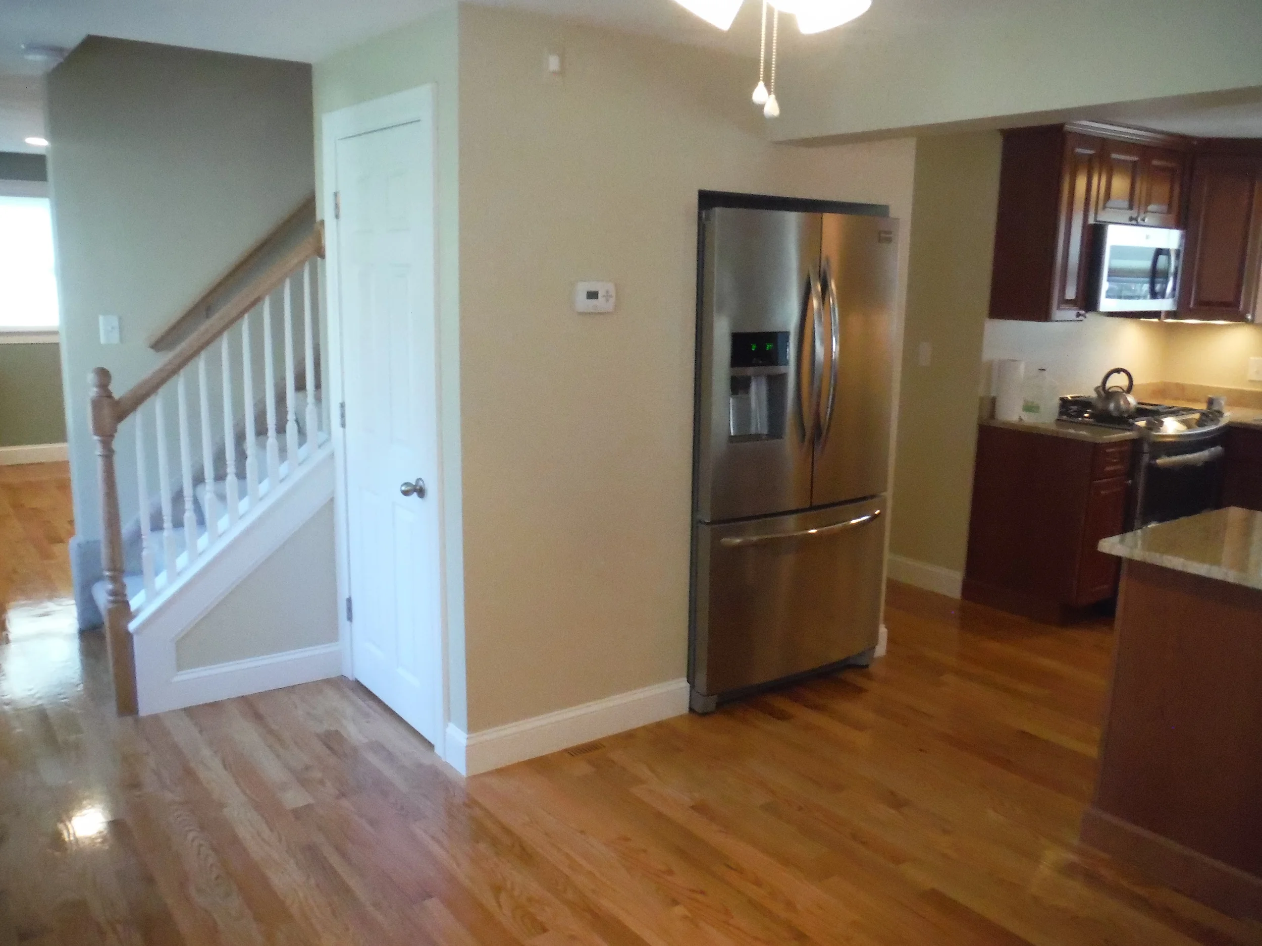  Kitchen - Hardwood Floors, Paint 