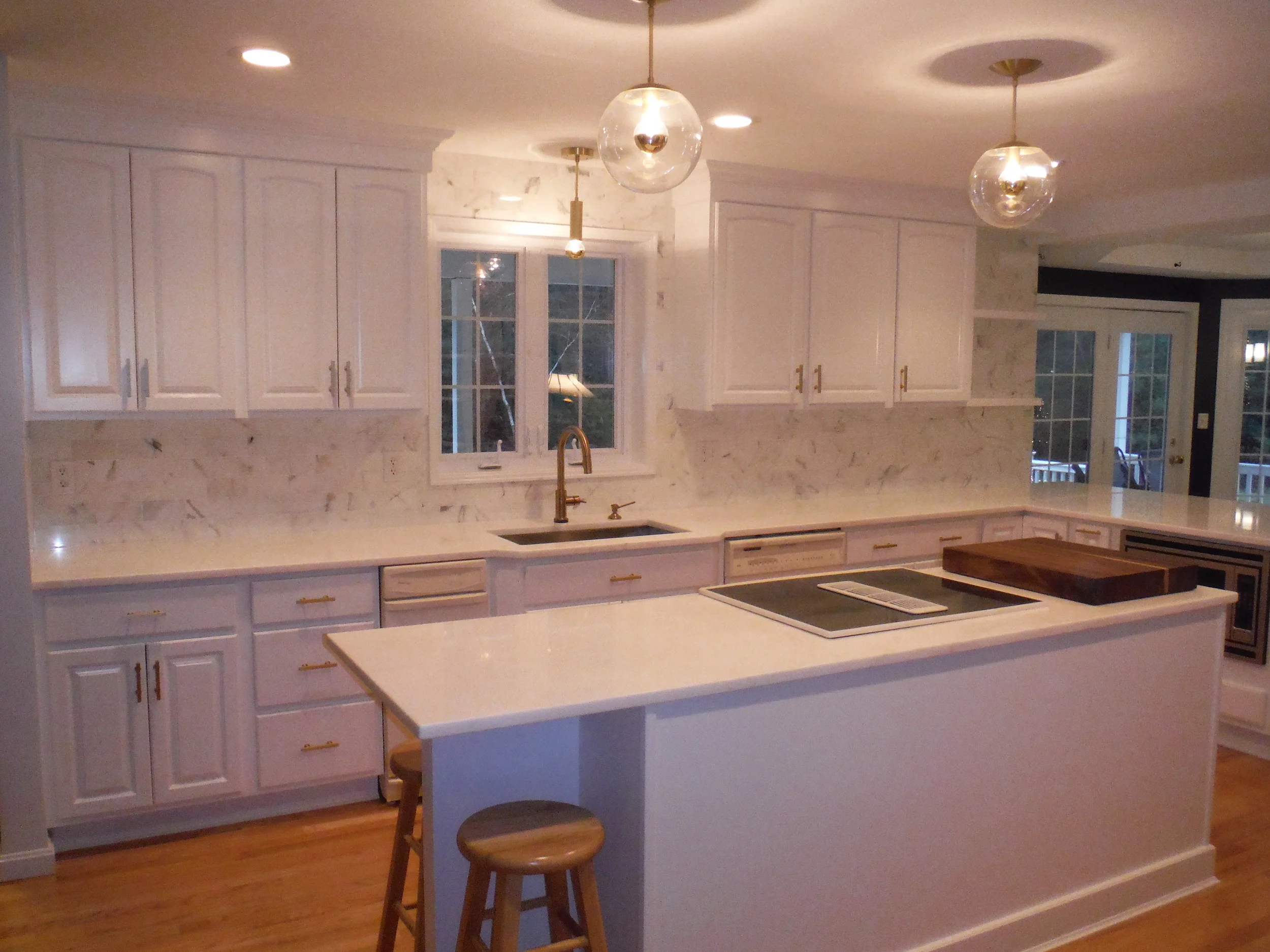  Kitchen - Hardwood Floors, Refinished Cabinets, Tile Backsplash 
