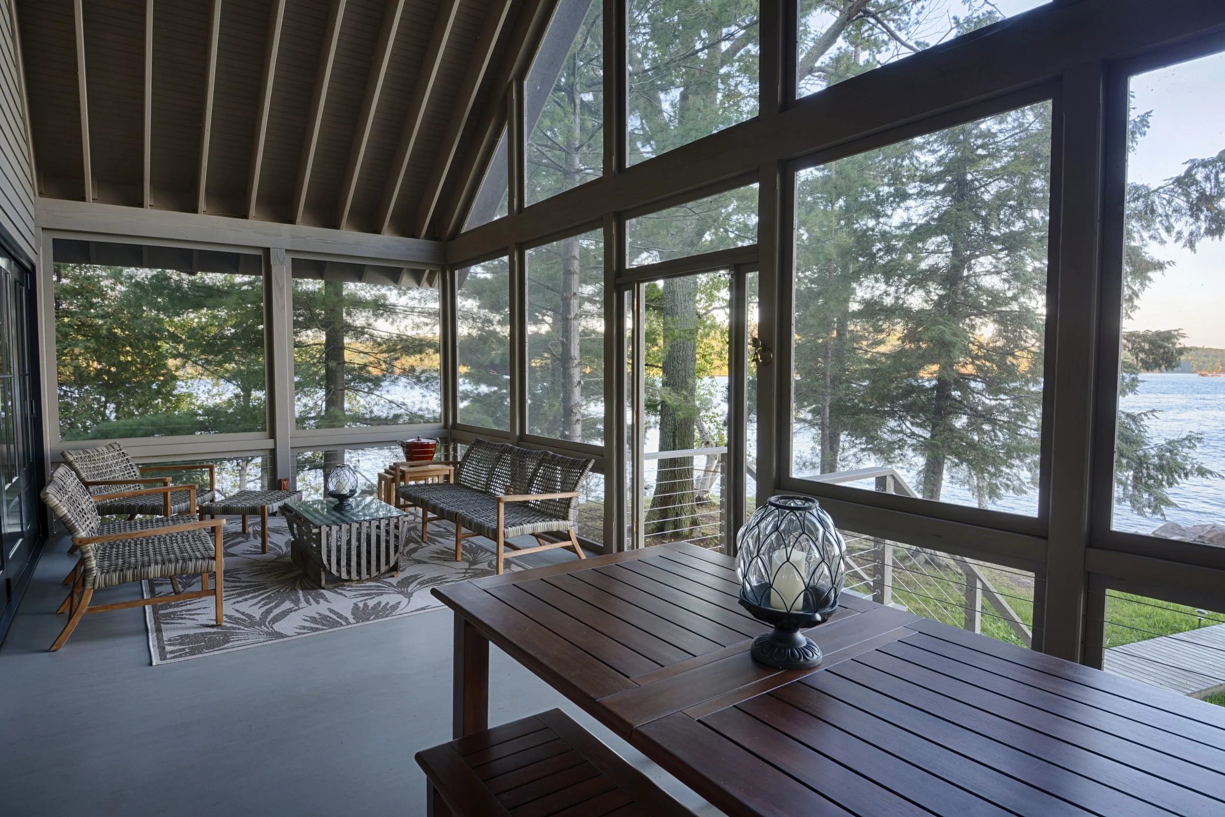 Porch2.JPG