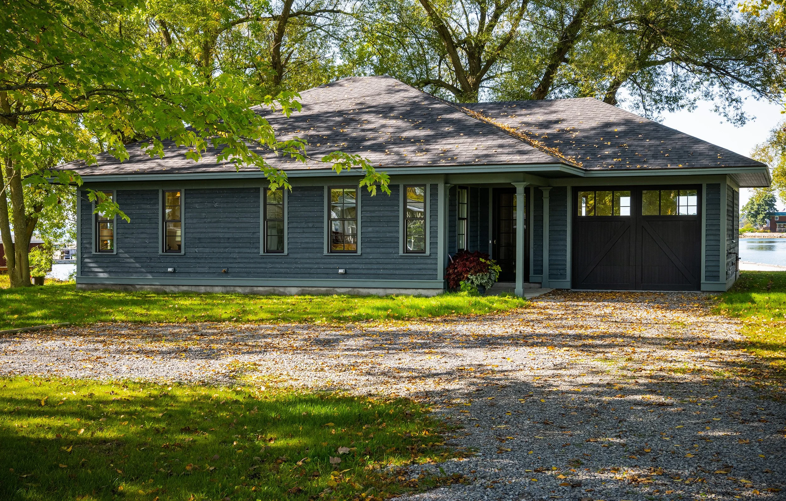 EXTERIOR_06.jpg