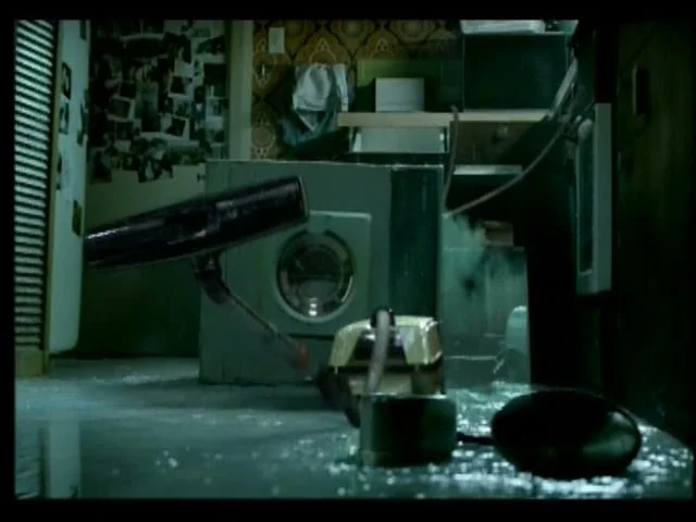 CLEAN FIGHT - TOOHEYS EXTRA DRY - FILM