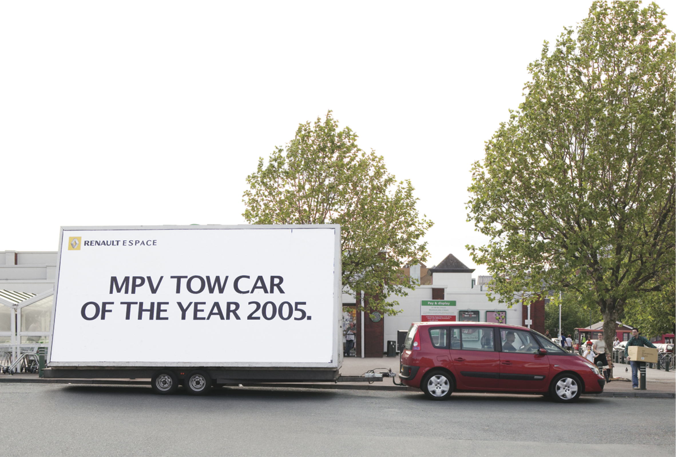 28-Portfolio-RenaultEspace-TowCaroftheYear-Mobile Billboard 2.jpg