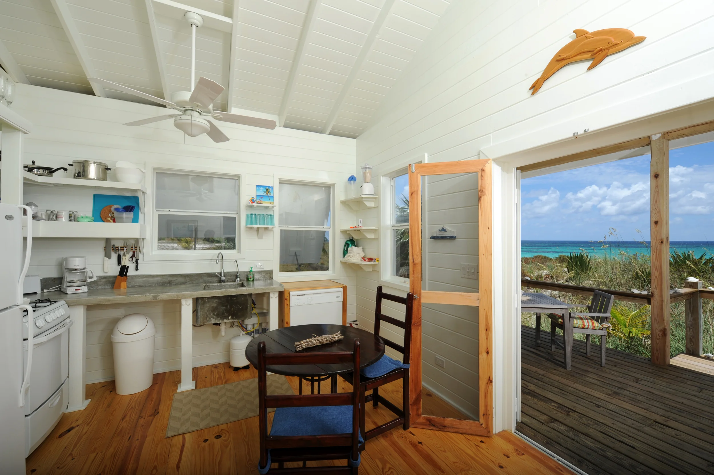 Fully equipped beachfront kitchen/dining room!