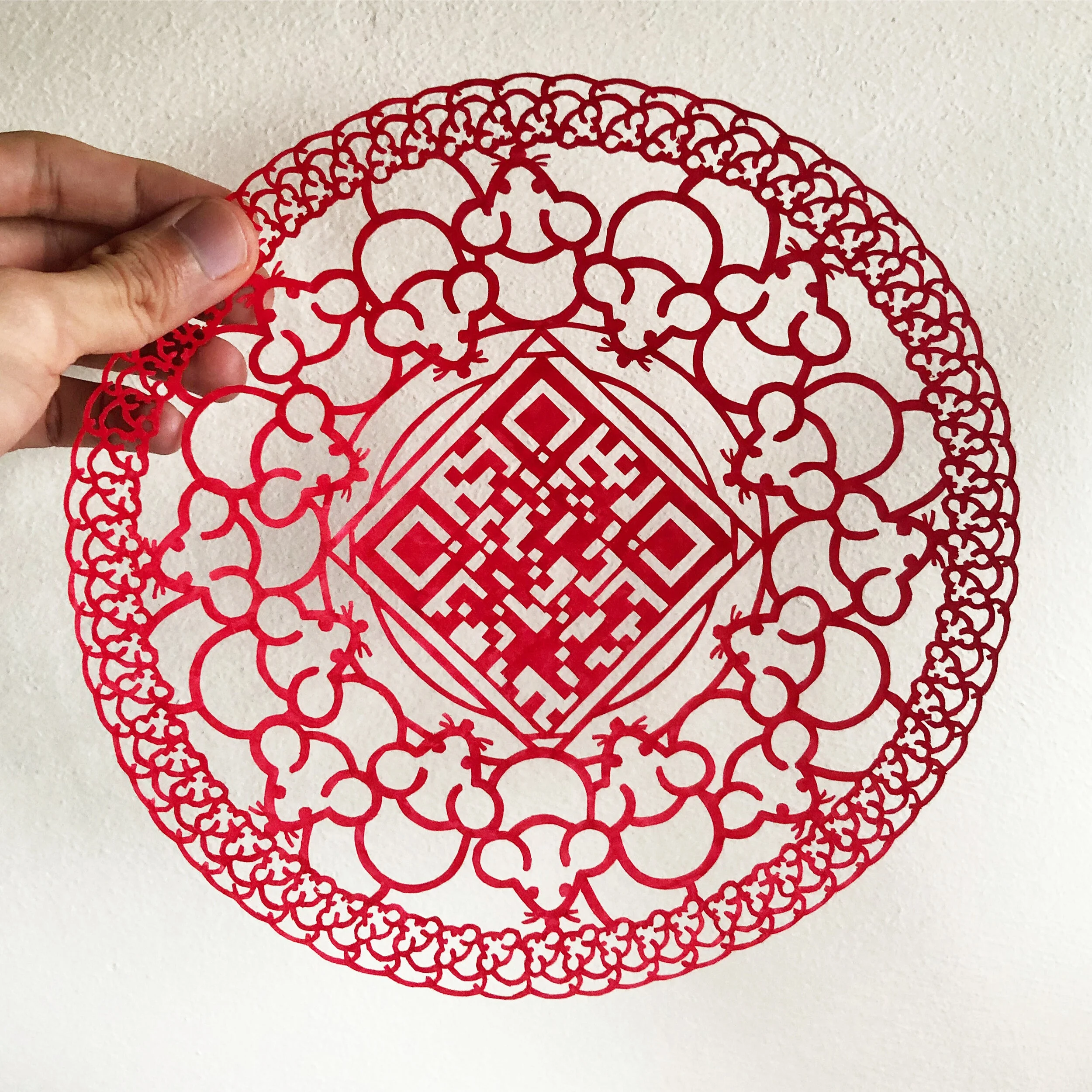  2020 Year of the Rat QR code Papercut, hand cut with scissor. 2020鼠年福字QR码手工剪纸。 2020ネズミの年QRコード紙切り。 