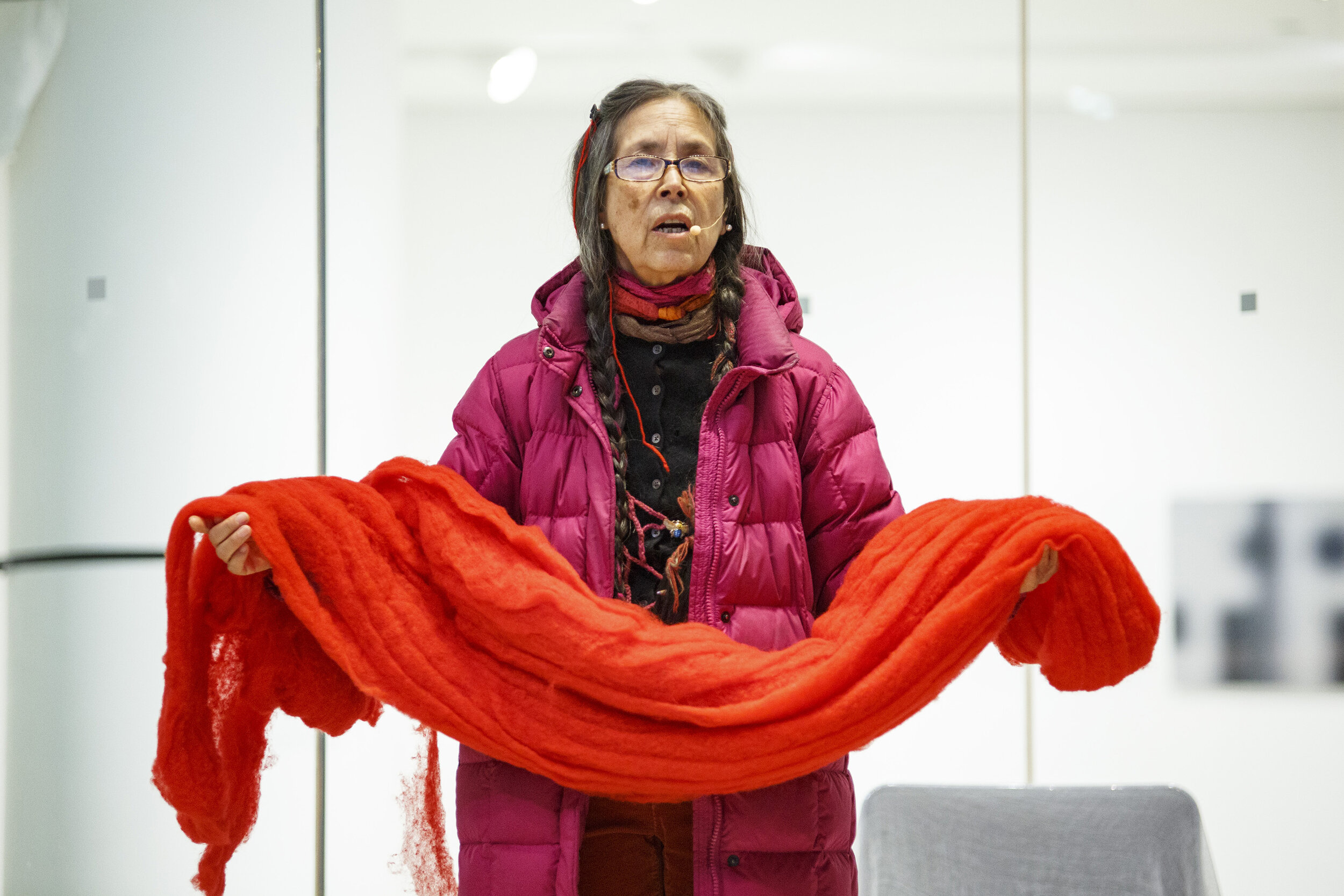  Cecilia Vicuña,  Language is migrant… , performance, Spertus Institute, Chicago, 2018. Photo: Grace DuVal 