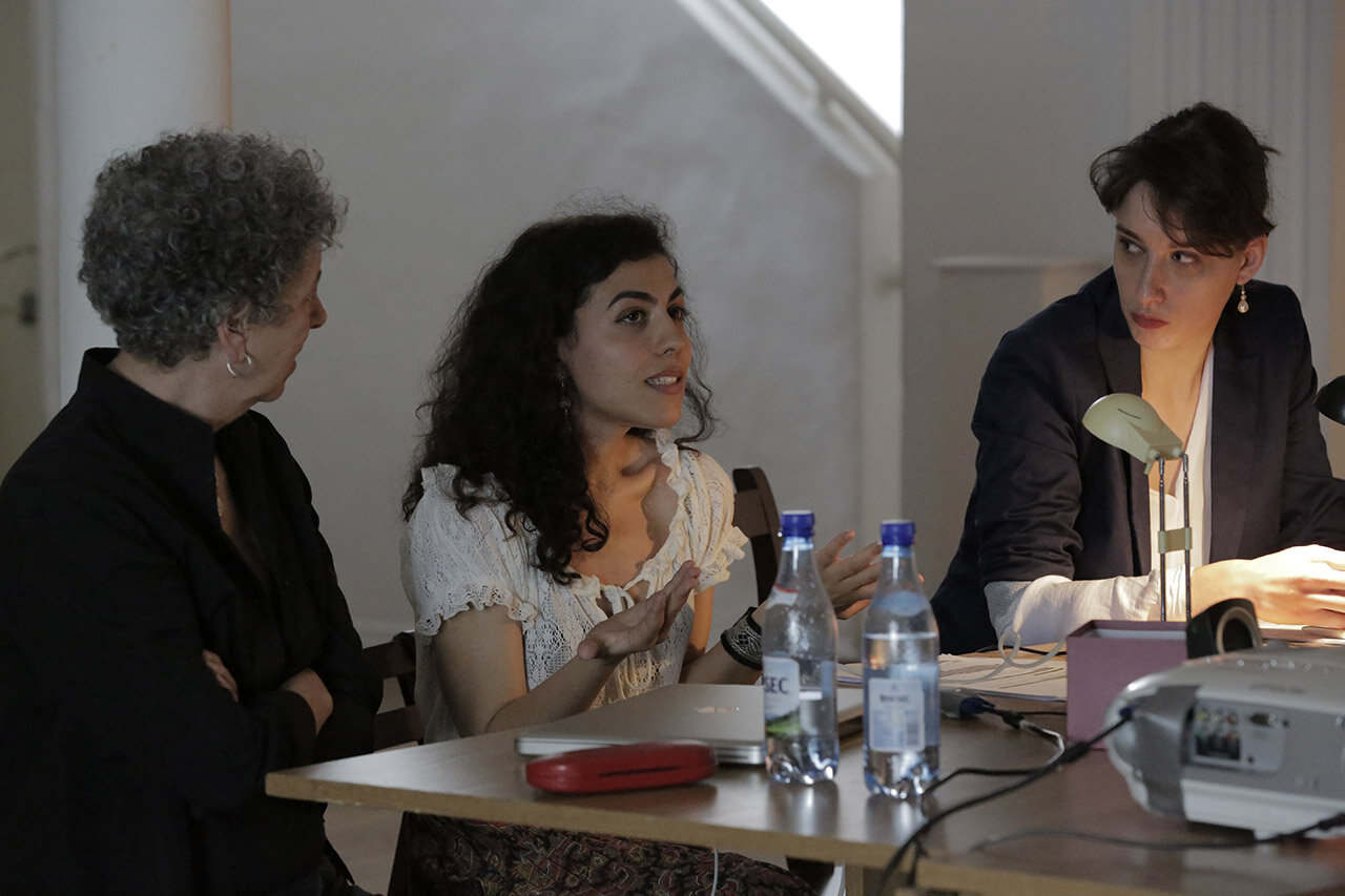  Post-performance discussion,&nbsp; Distance and Proximities, &nbsp;a performative lecture at UNA Galleria, Bucharest presented by The National University of the Arts and CEC Artslink with Michaela Dragan and Delia Popa. 2014. 
