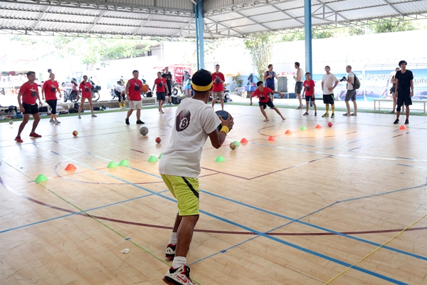 DIP, DUCK, DIVE AND DODGE: PHNOM PENH’S ONE AND ONLY DODGEBALL GROUP KEEPS GROWING