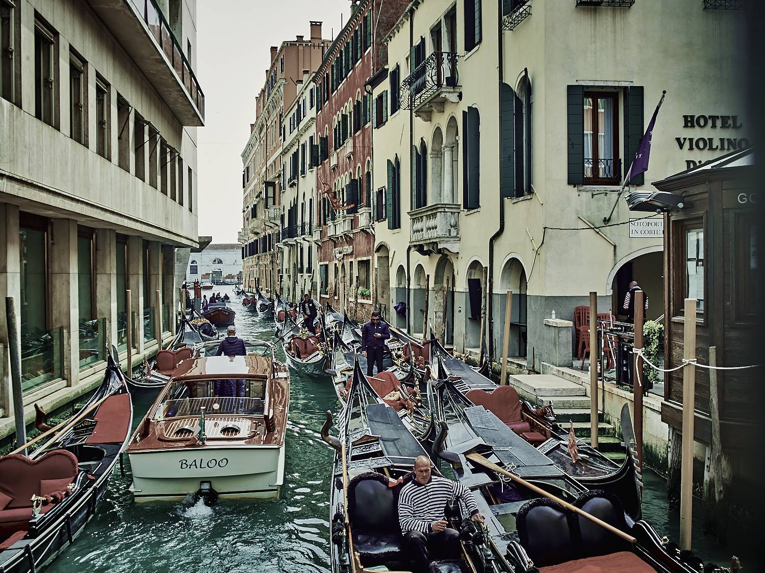 Isaac-venice_64898.jpg