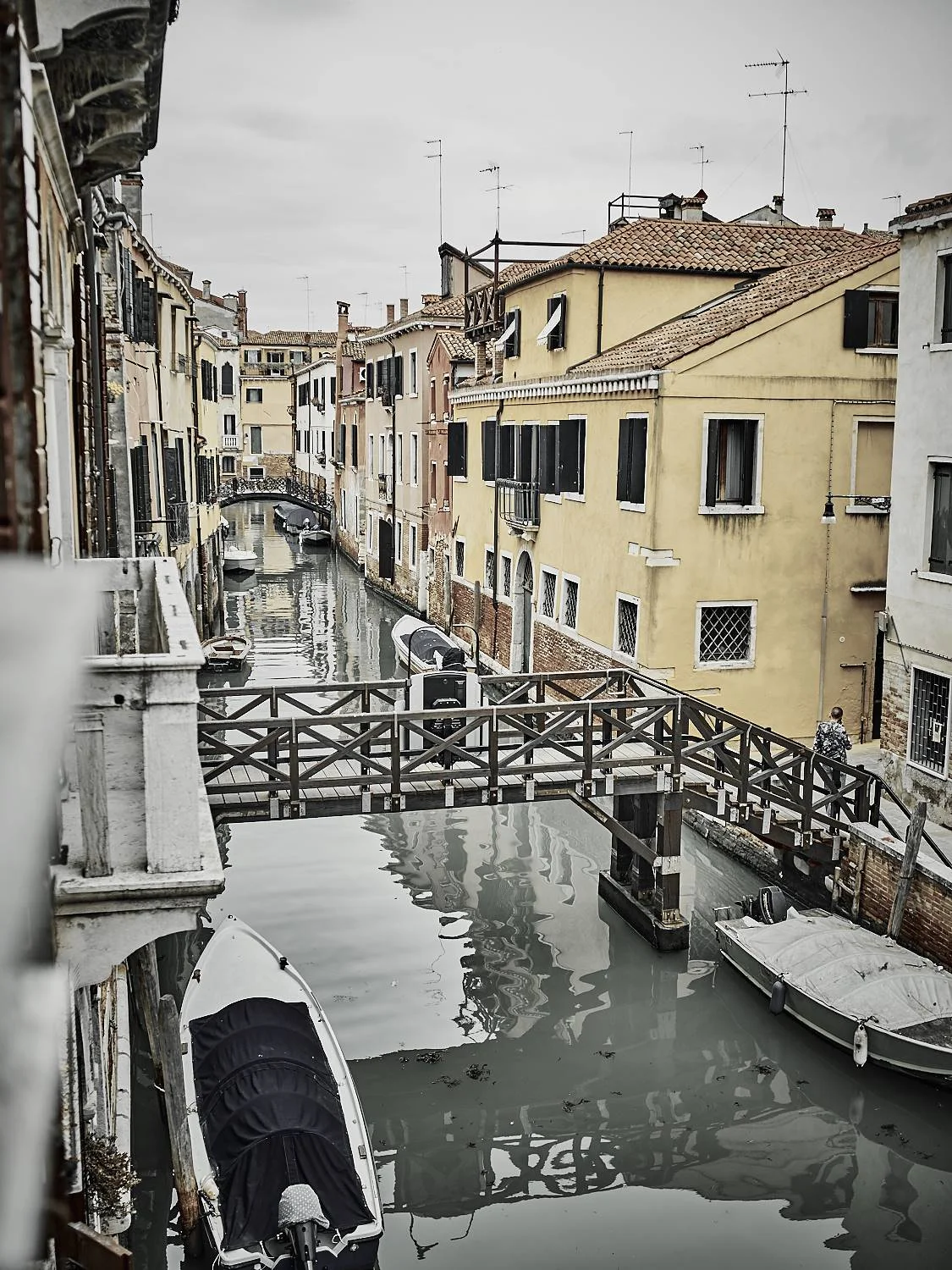 Isaac-venice_64975.jpg