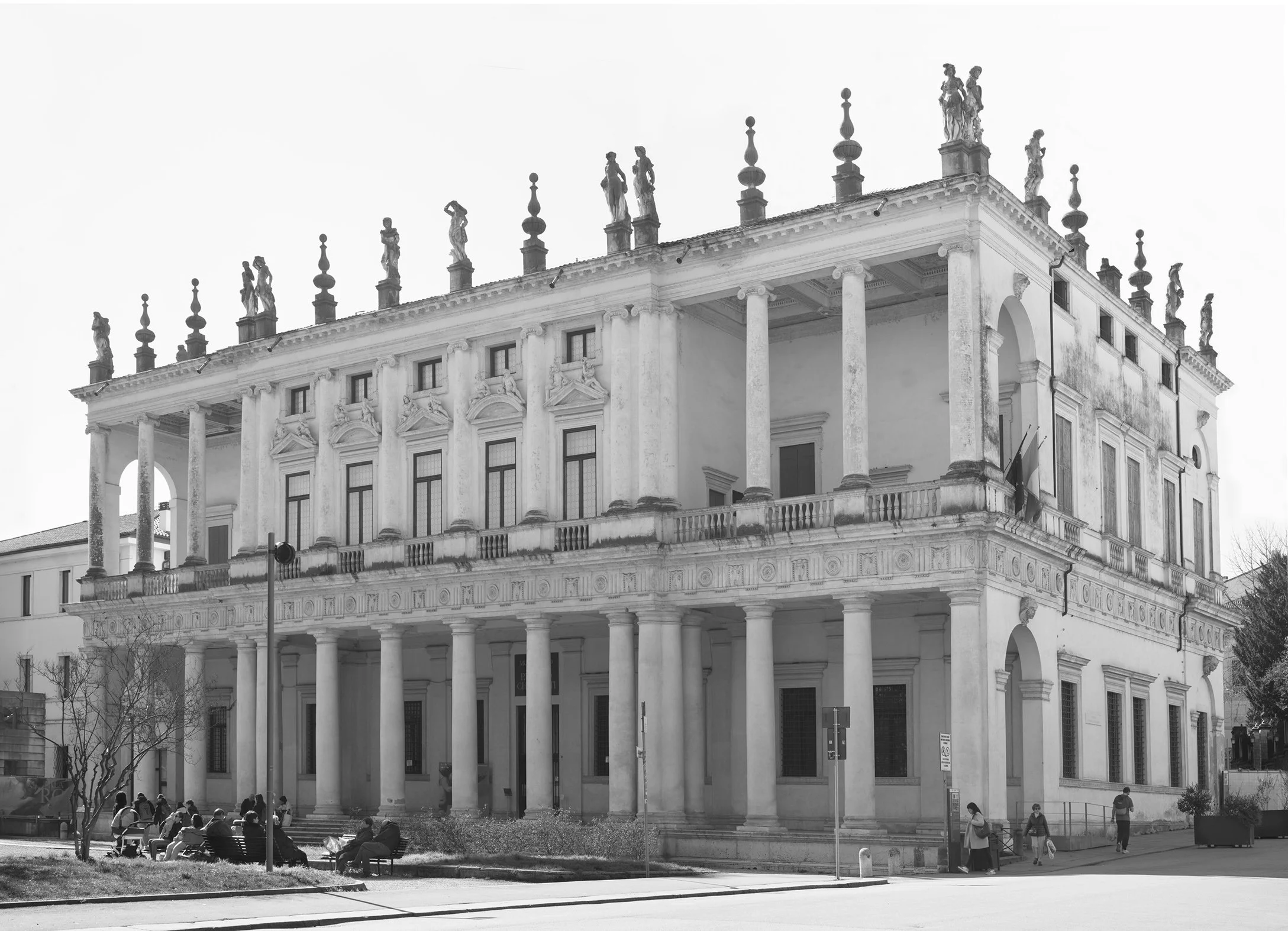 23-24 Palazzo Chiericati B0007499.jpg