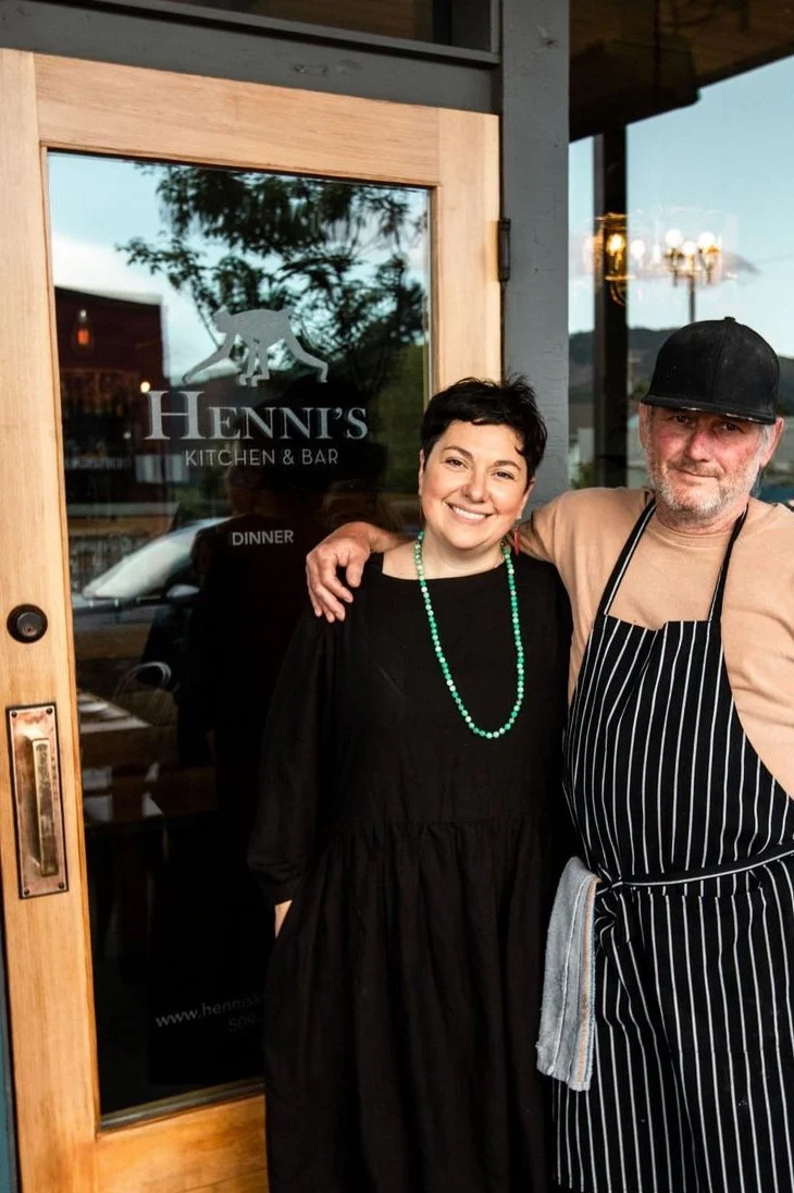 Henni S Kitchen Bar