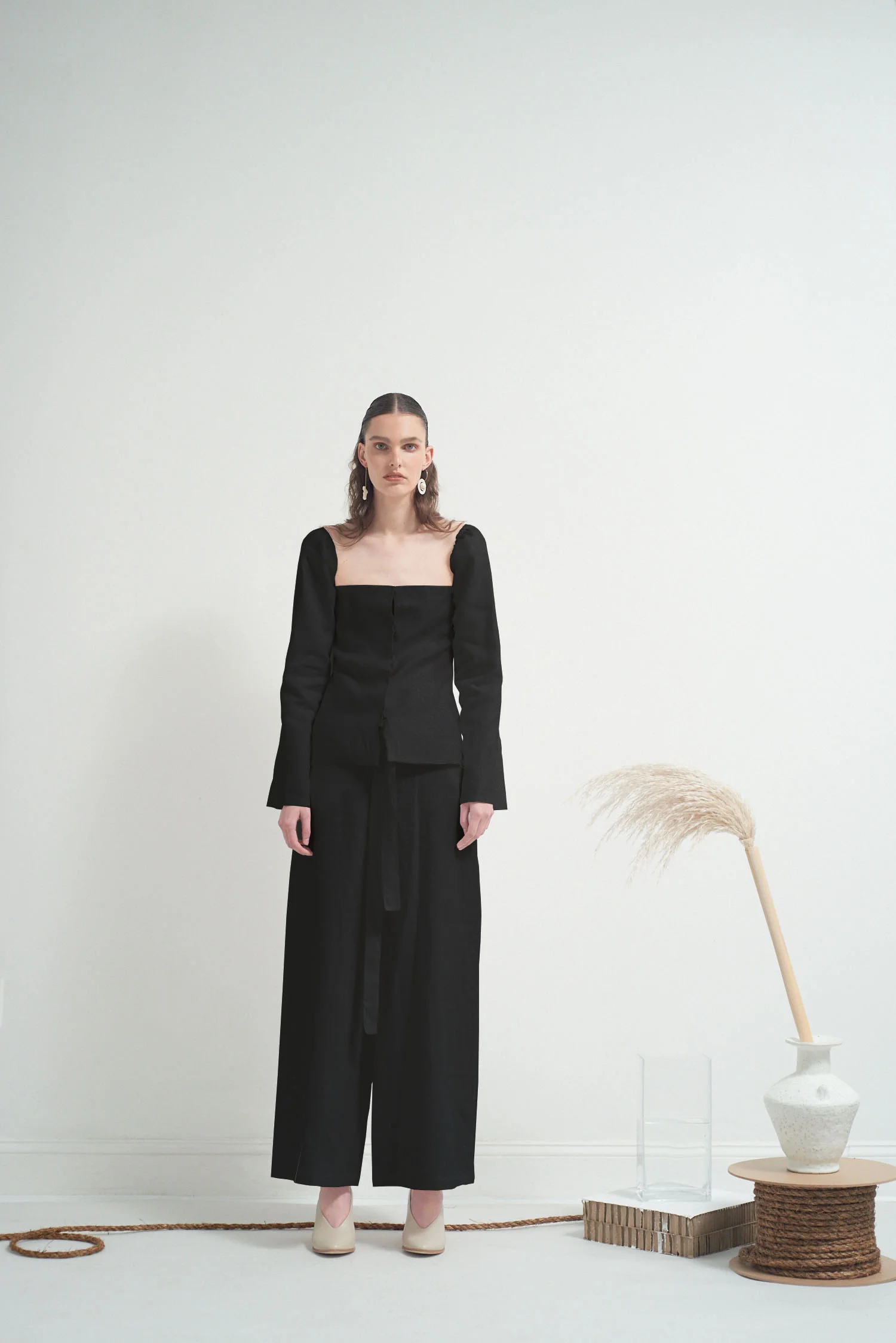 LUISA SS18_Shot 10 052-BLACK.jpg