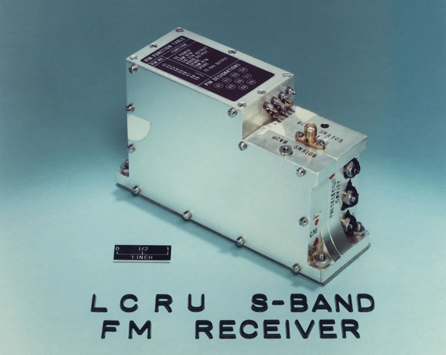 The first car radio on the moon