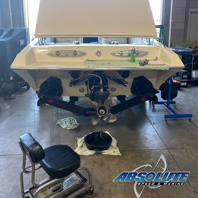 @absolutespeedandmarine getting the ride dialed in for upcoming shenanigans. Thanks @aaronfluent for always taking care of the old girl.
WWW.POSITIVETRIM.COM 
#positivetrimclothing
#thatboatlife
#boatporn
#lakehavasu
#absolutespeedandmarine