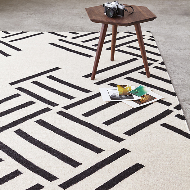 Hatch Rug - Contrast - L01 .jpg