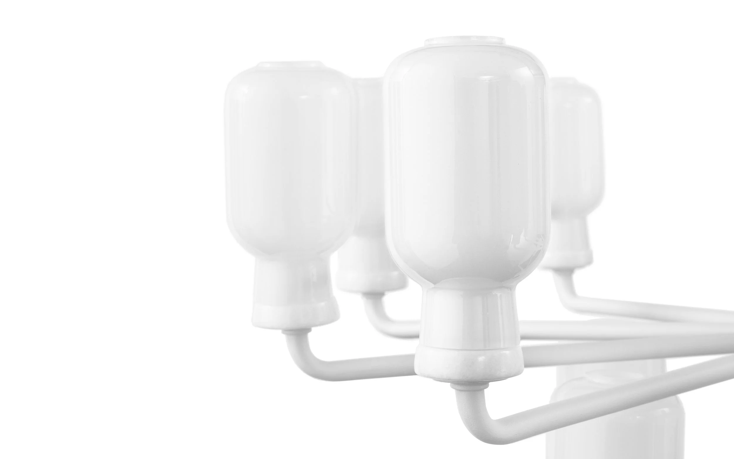 502078_Amp_Chandelier_Small_EU_WhiteWhite_3.jpg