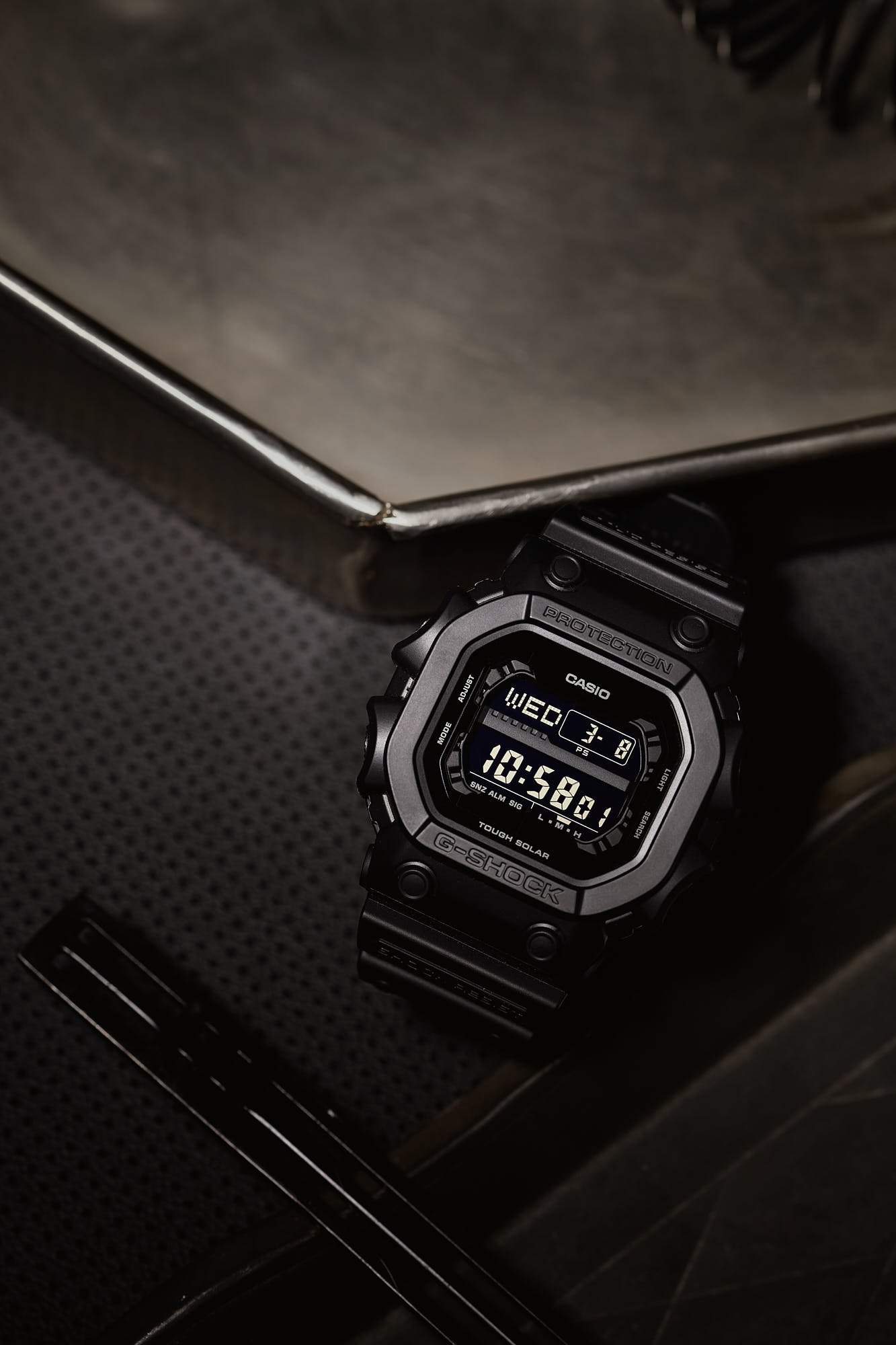 Gshock_allblack_12.jpg