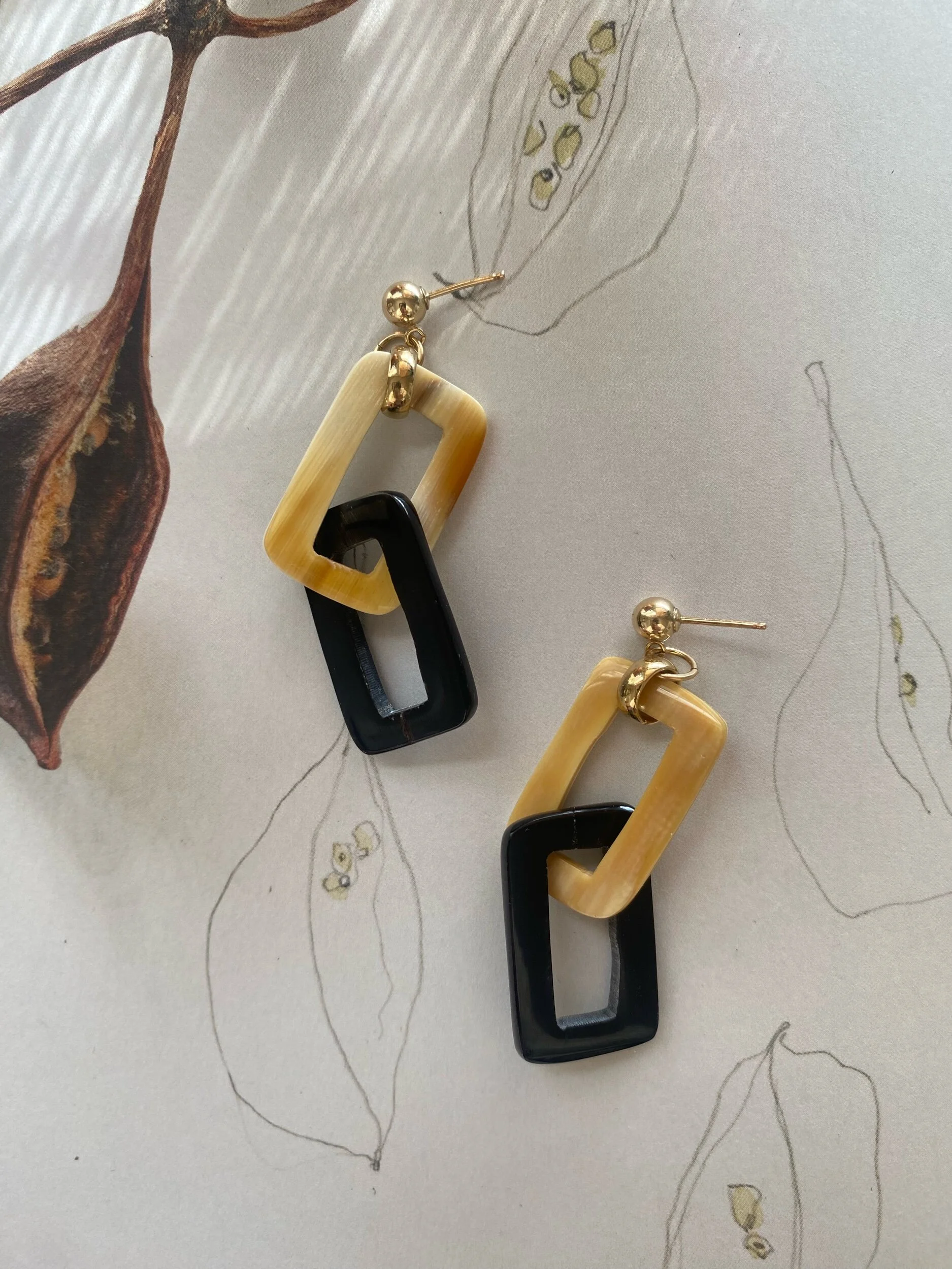 03D9504B-BE1F-470C-B27B-C187A6C0729D