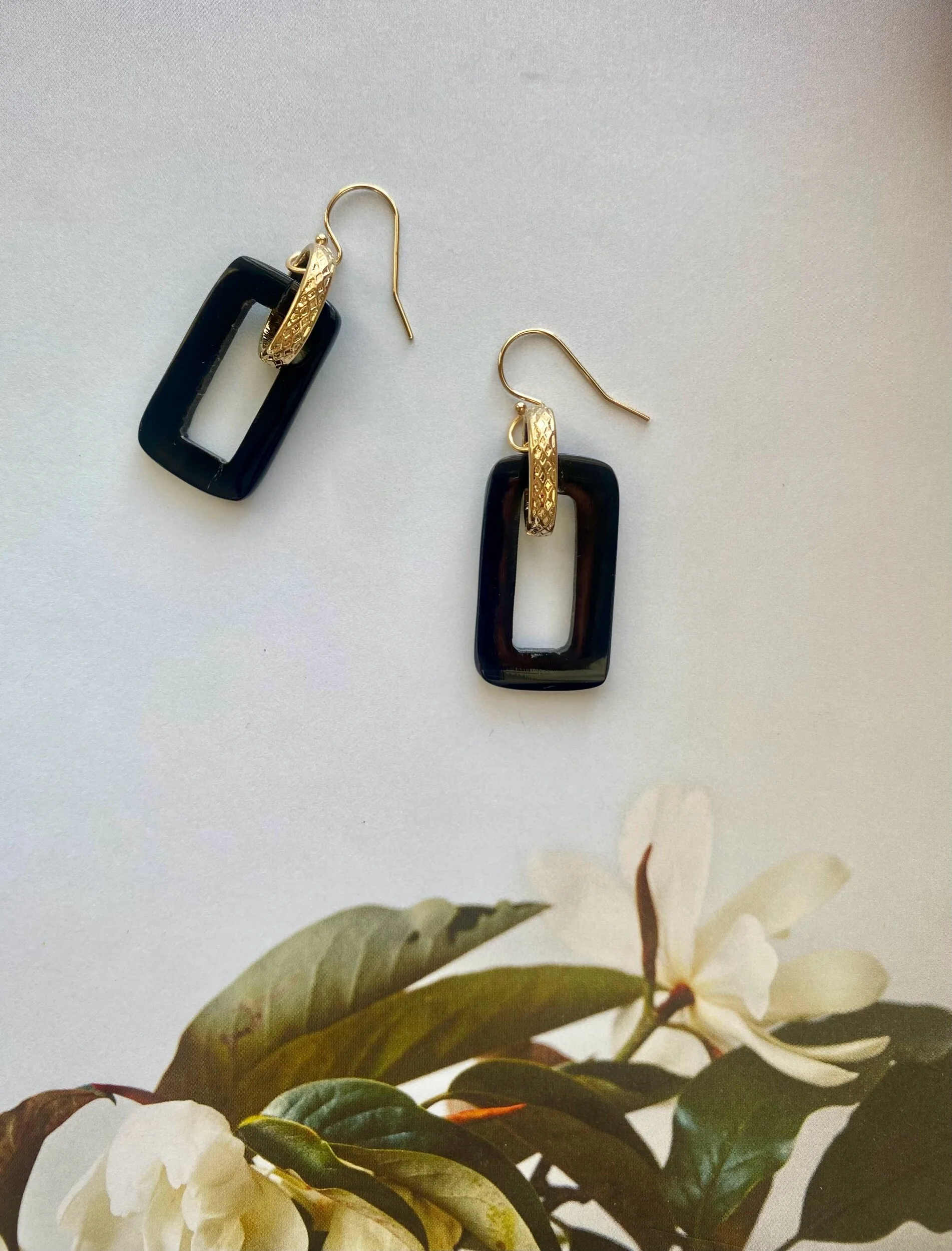 B93FF3E6-61B7-431A-9D88-274B13929991