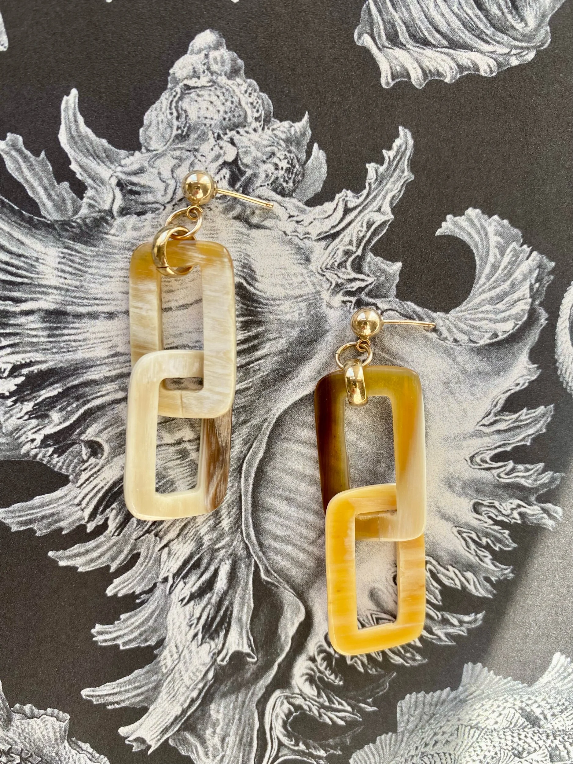 A6341C05-FD95-40B4-925D-C4D4FDA1326A