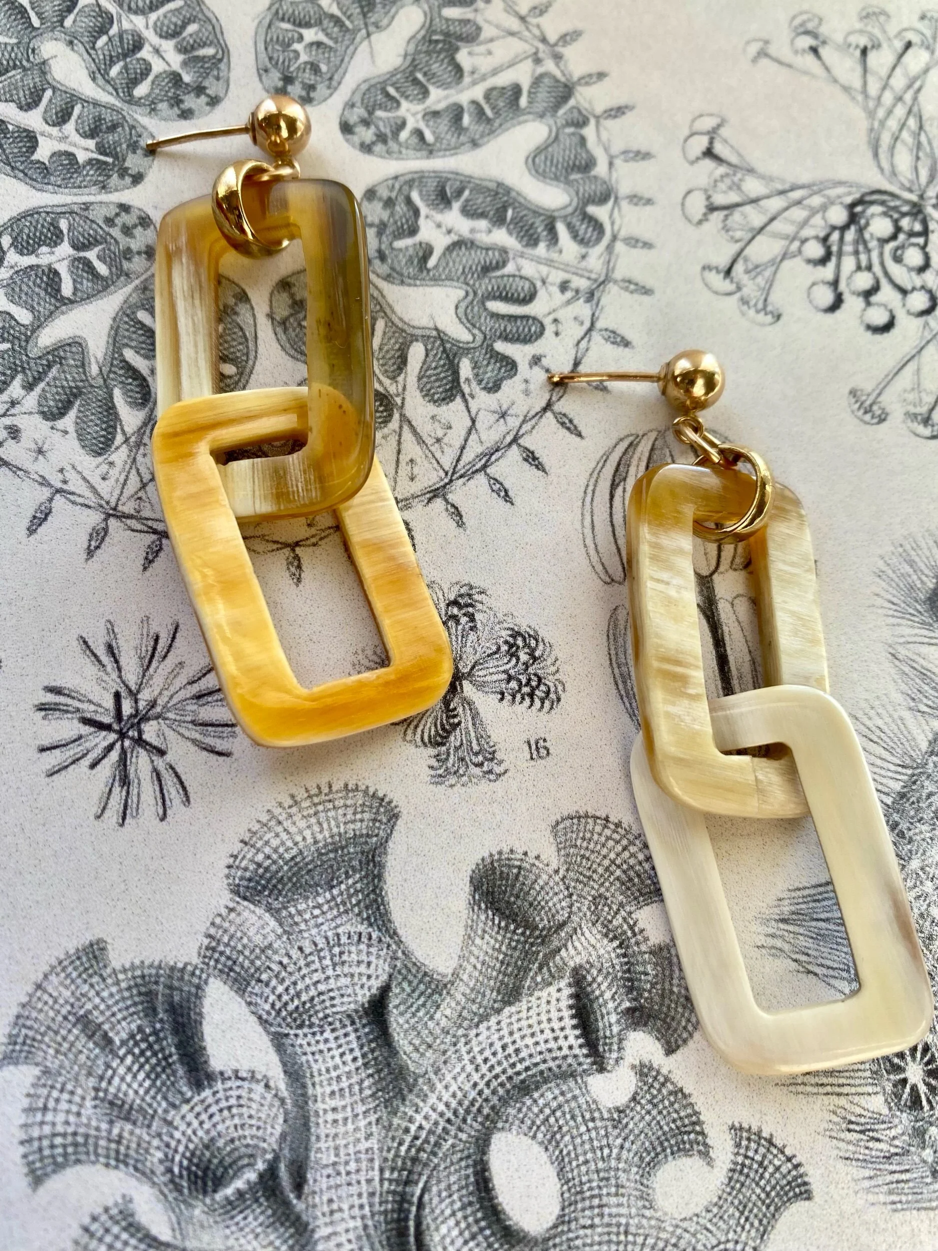 70E9EB90-21DD-49F3-9254-C2A73D6AA076