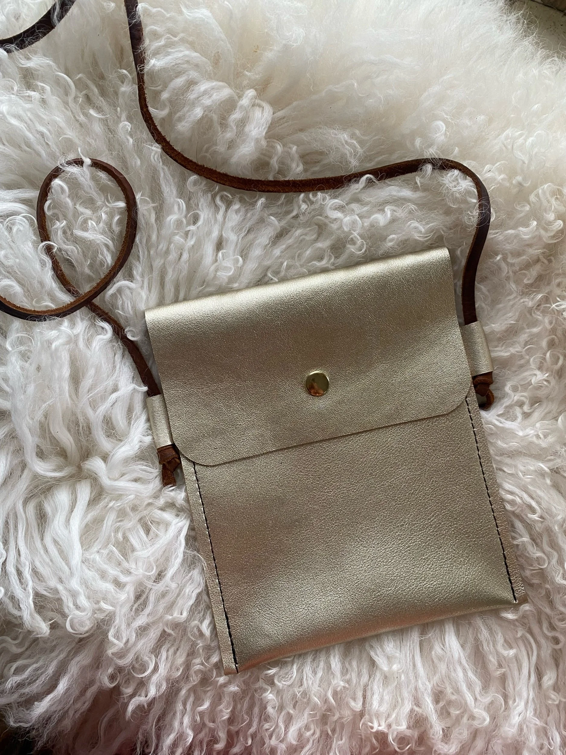 Phone Case Crossbody - Cowhide