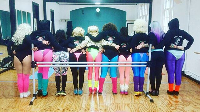 #tuesdaytease #grittycitysirens #bootybootybooty #bootyeverywhere We've been #werkingit #dayandnight prepping for our #boobtube show! APRIL15TH at #tacomalittletheatre  DO YOU HAVE YOUR TICKETS?!? #jazzerSirens #tacomaburlesque