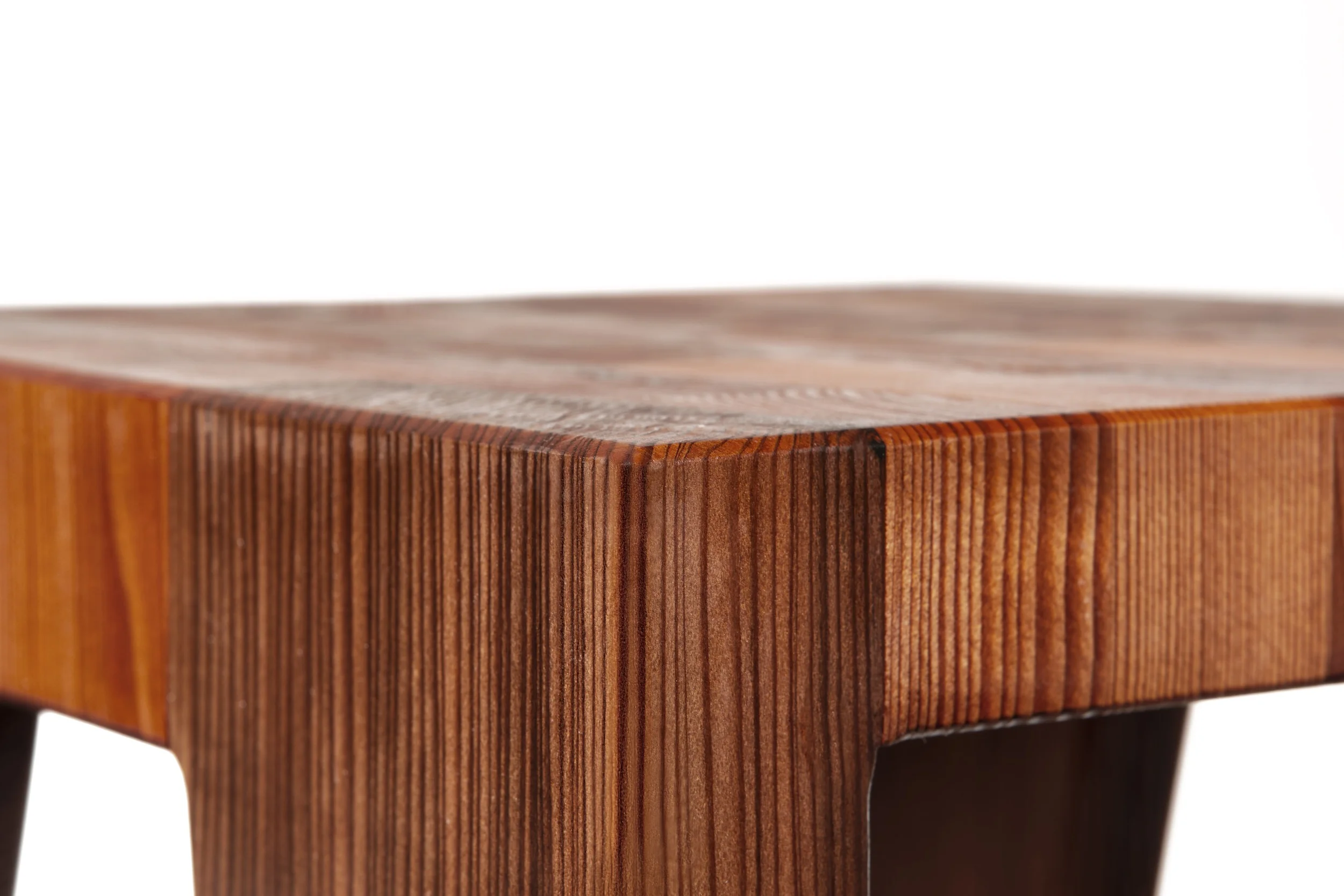 KOLE_MADE_Corner_Detail_1.jpg