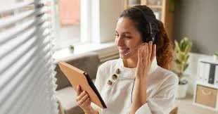  How a Virtual Assistant Can Improve Your Productivity While Saving You Money