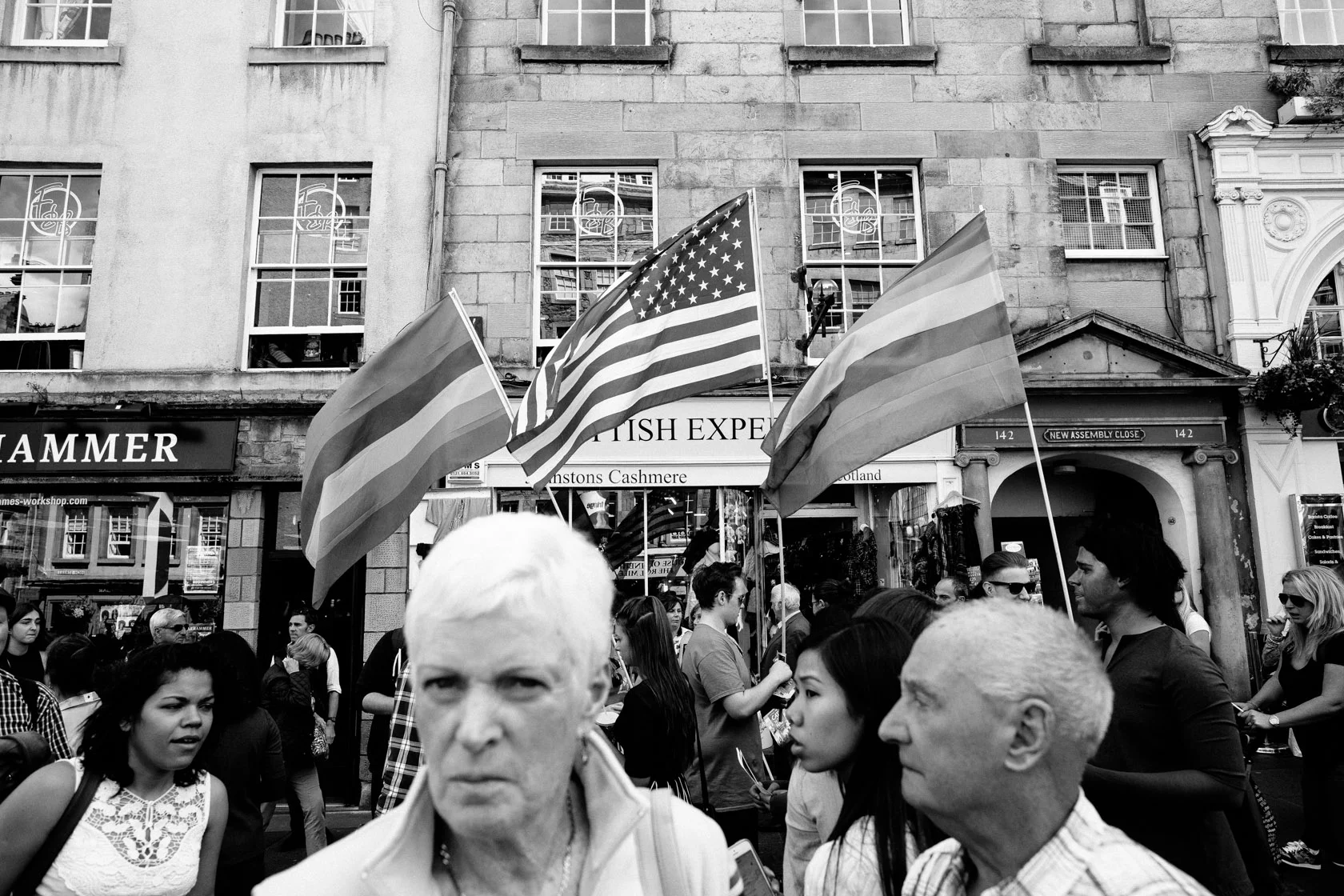 edinburgh-fringe-festival-photography-blackandwhite-1398.jpg