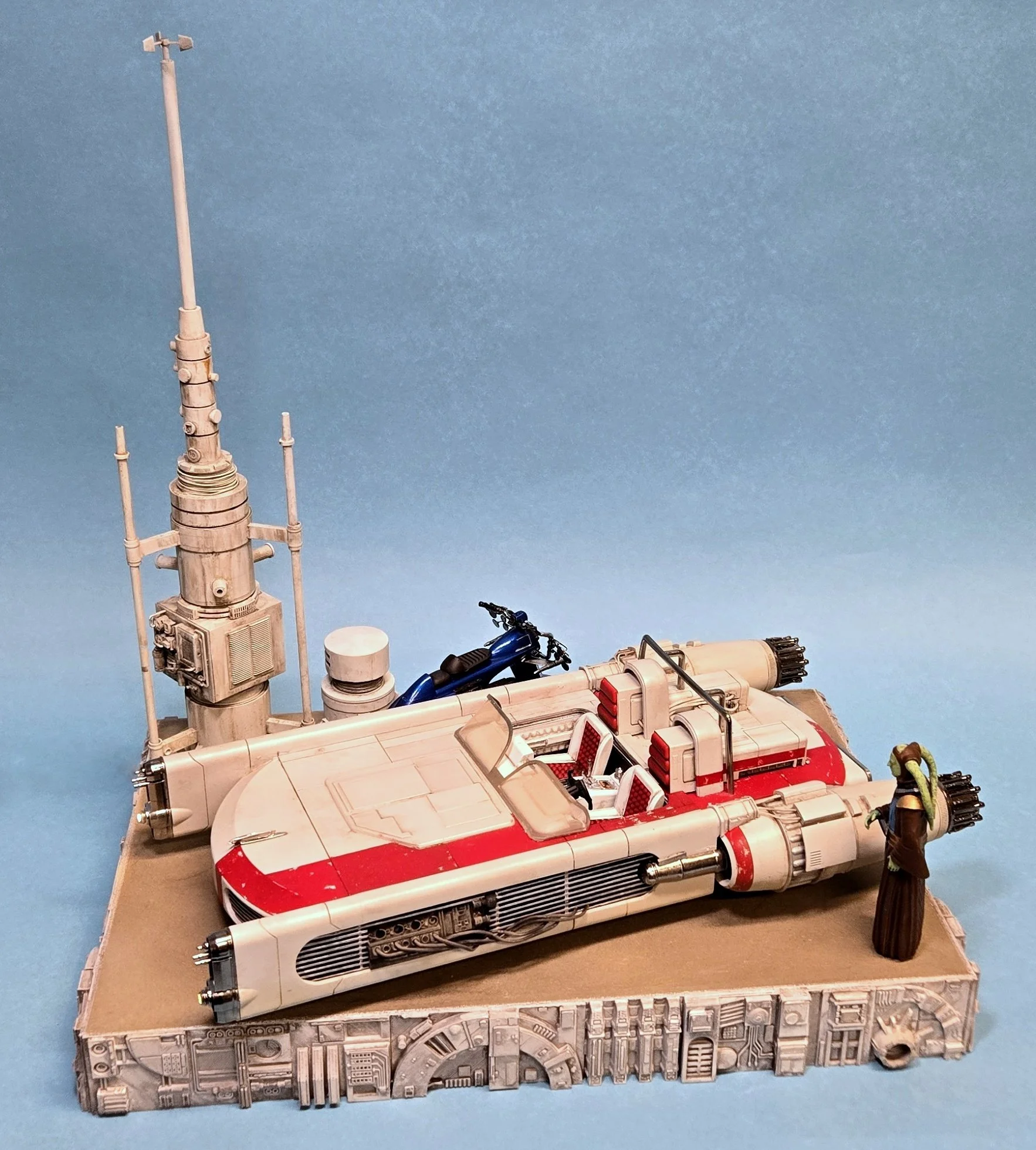 Majordomo Fin (1).jpg