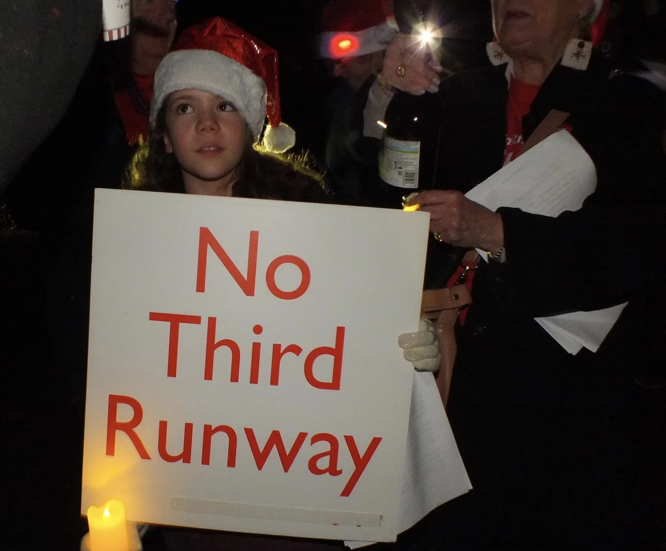 Grayling gets home visit from caroling campaigners 