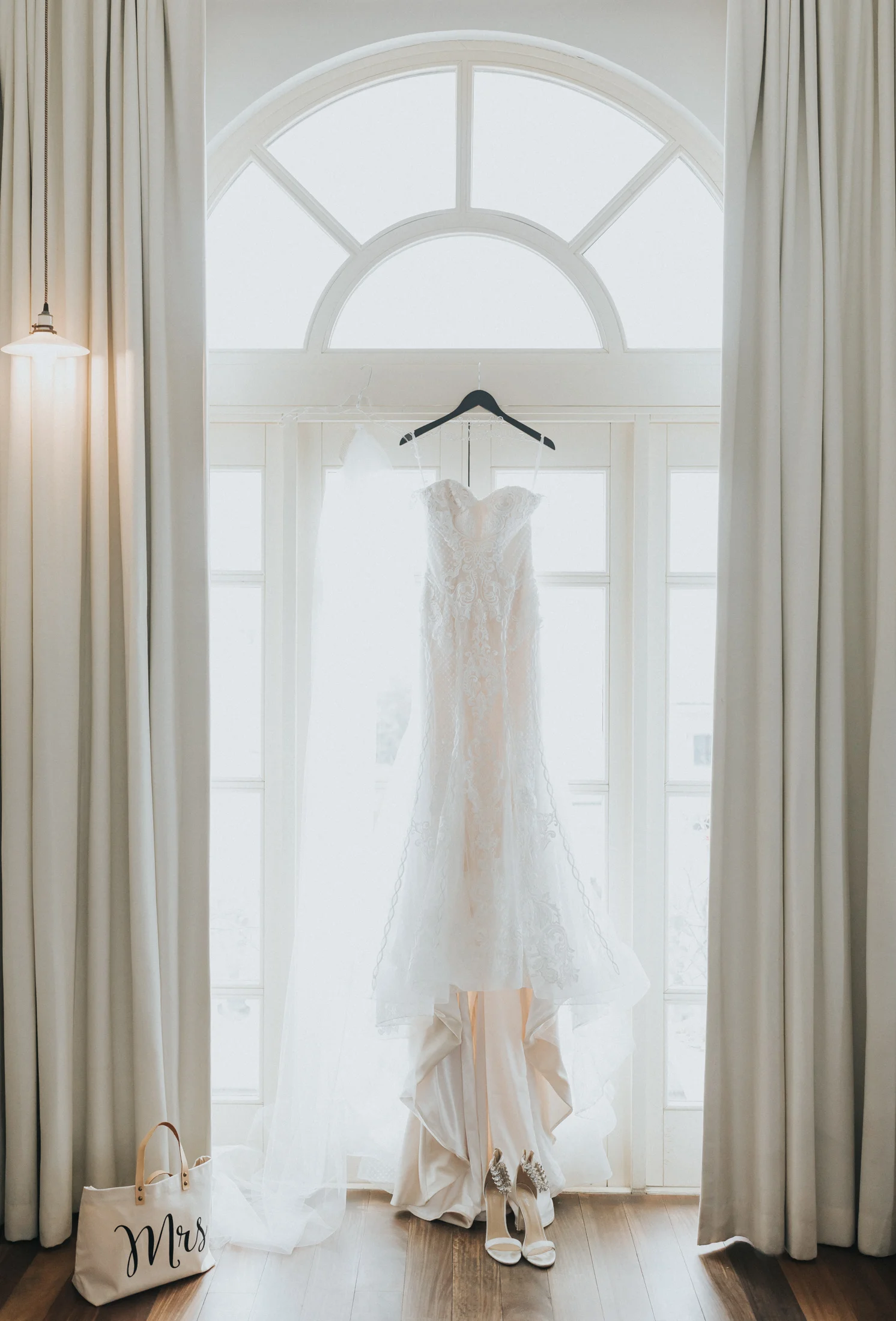Tropical Wedding At The American Trade Hotel In Casco Viejo