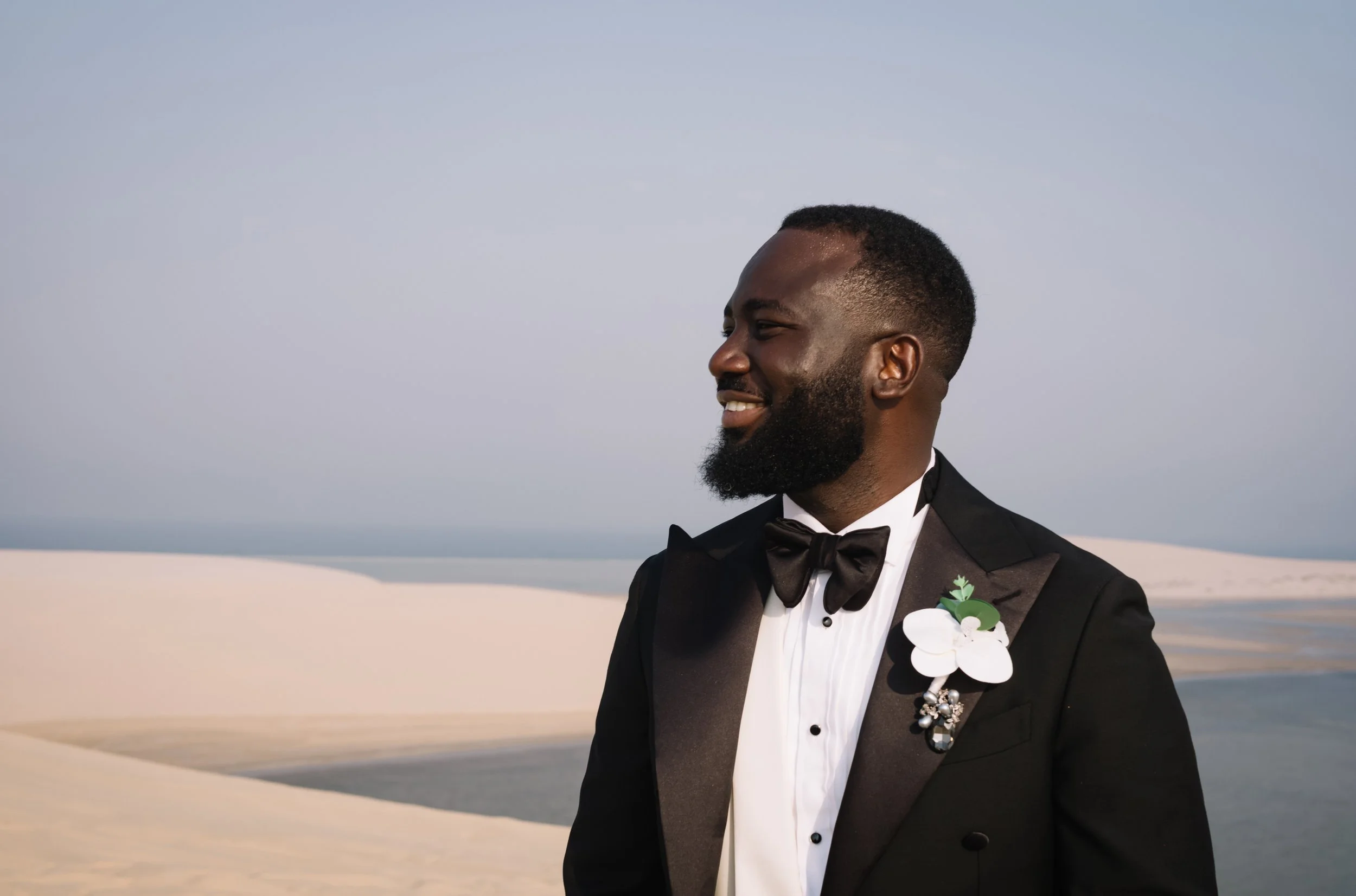 Groom portrait in Qatar desert 