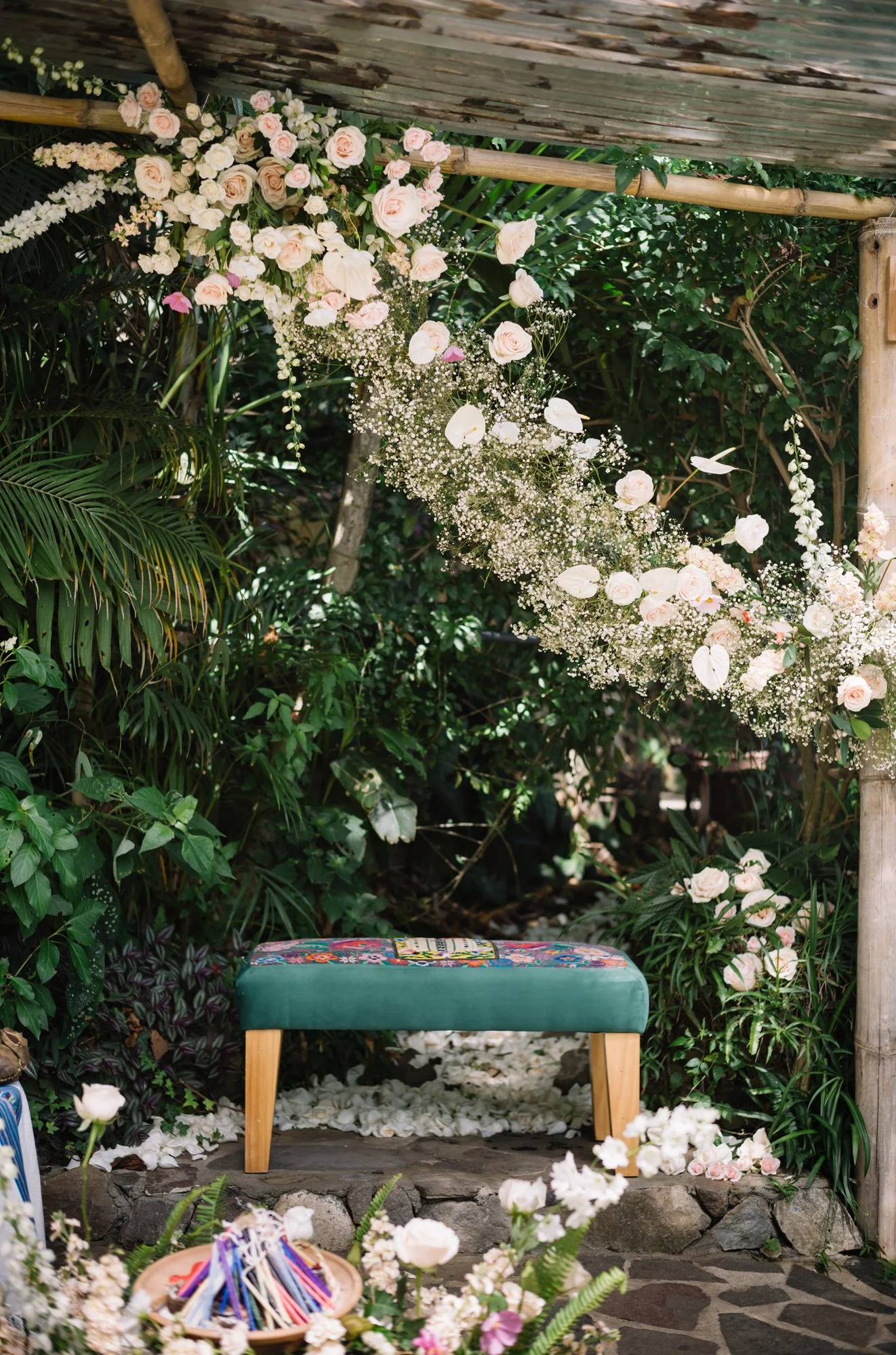 lake atitlan wedding guide: floral design vendors