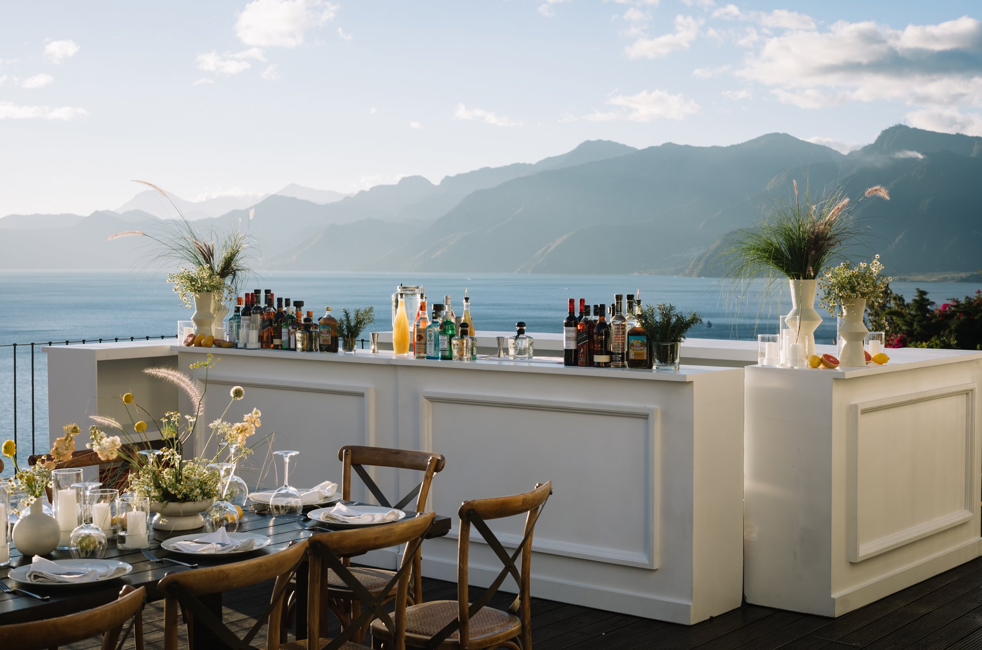 lake atitlan wedding guide: cocktail hour