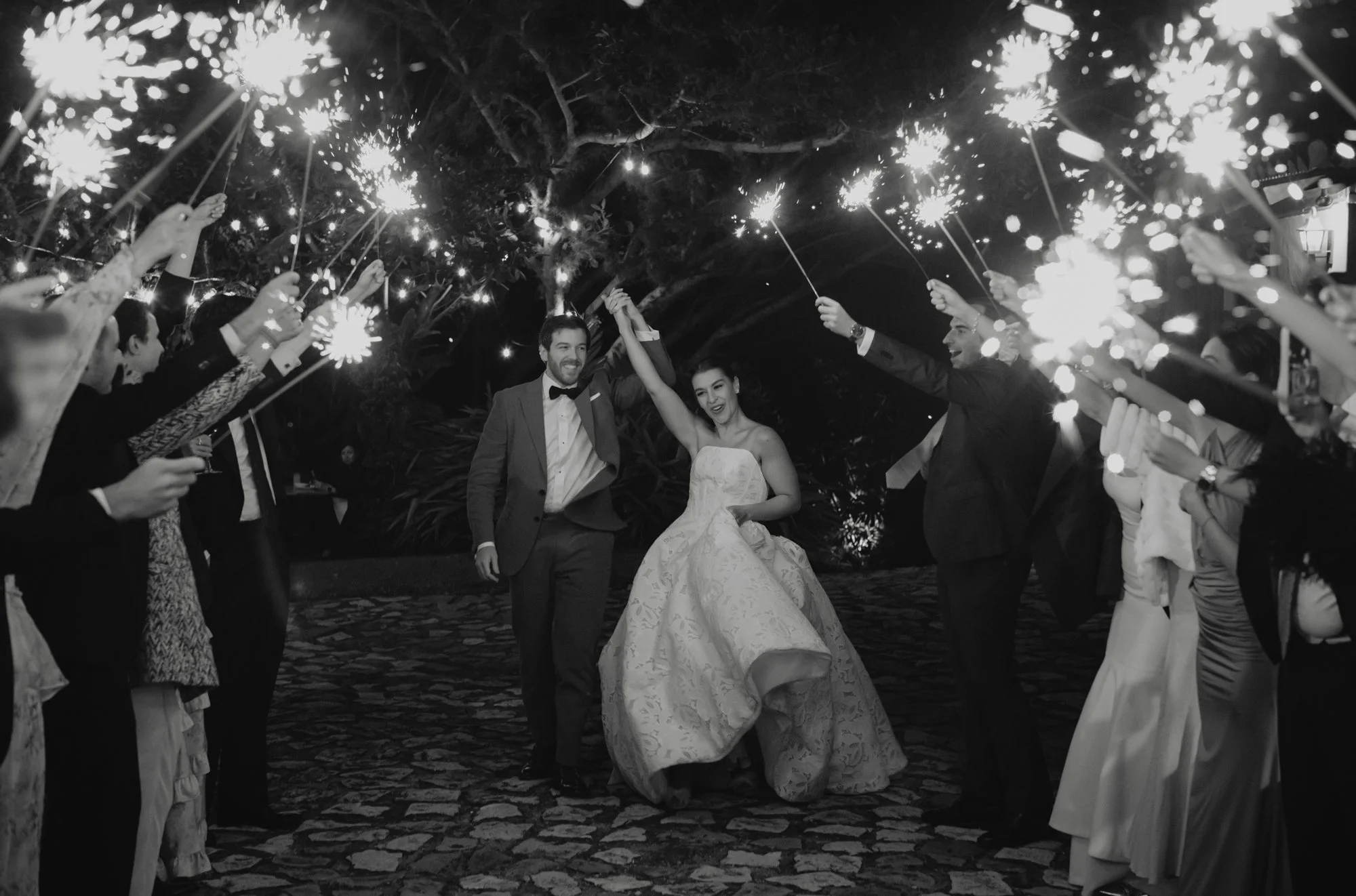 lake atitlan wedding guide: best wedding photographer