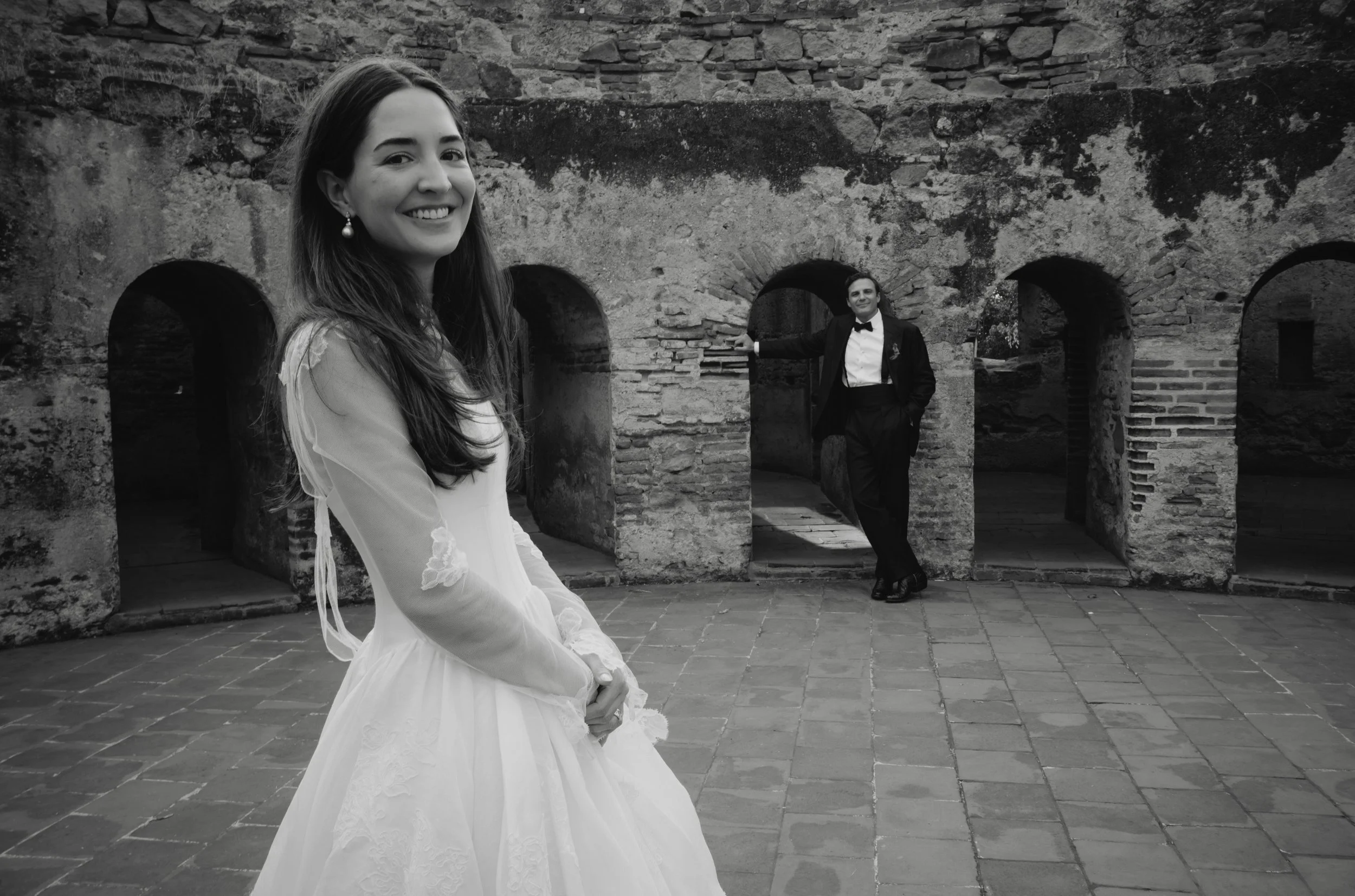 Elegant Bridal portrait in Antigua Guatemala