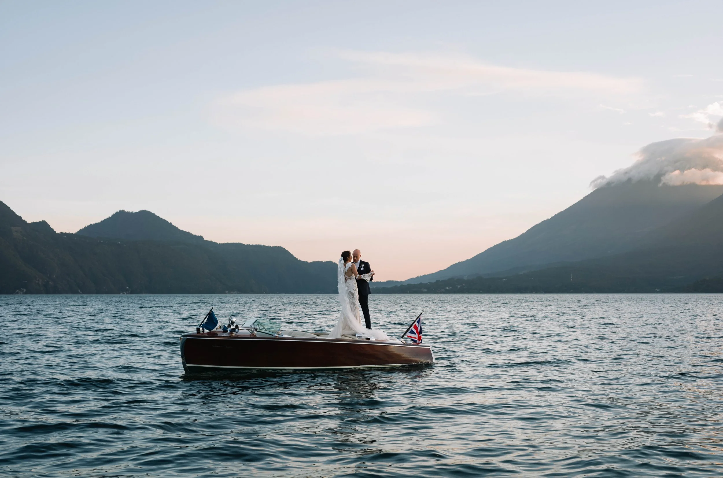 lake atitlan wedding guide: private boat