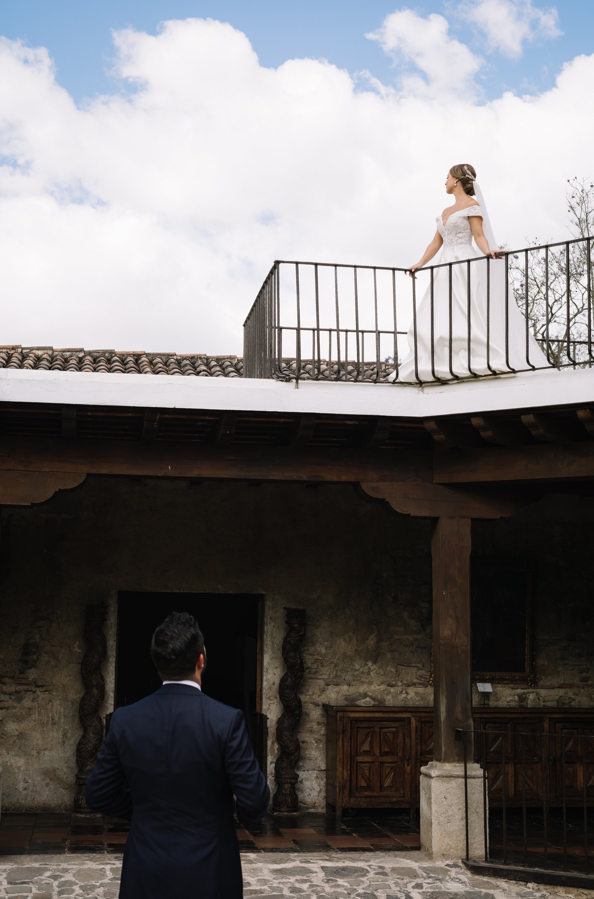 Bride and groom wedding photography Casa Santo Domingo