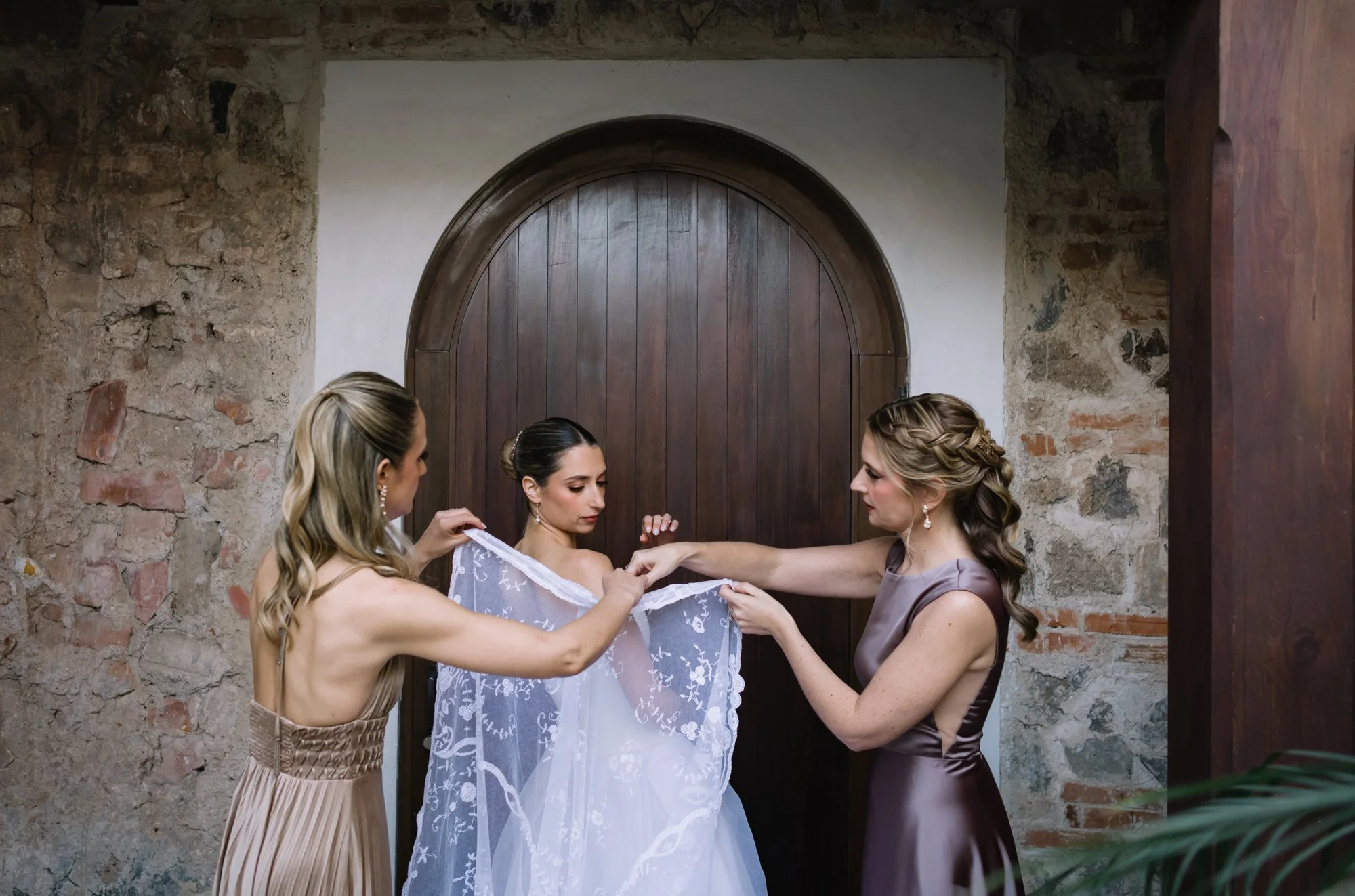2.2.1.brideprep_a&d_jtn_89.jpg