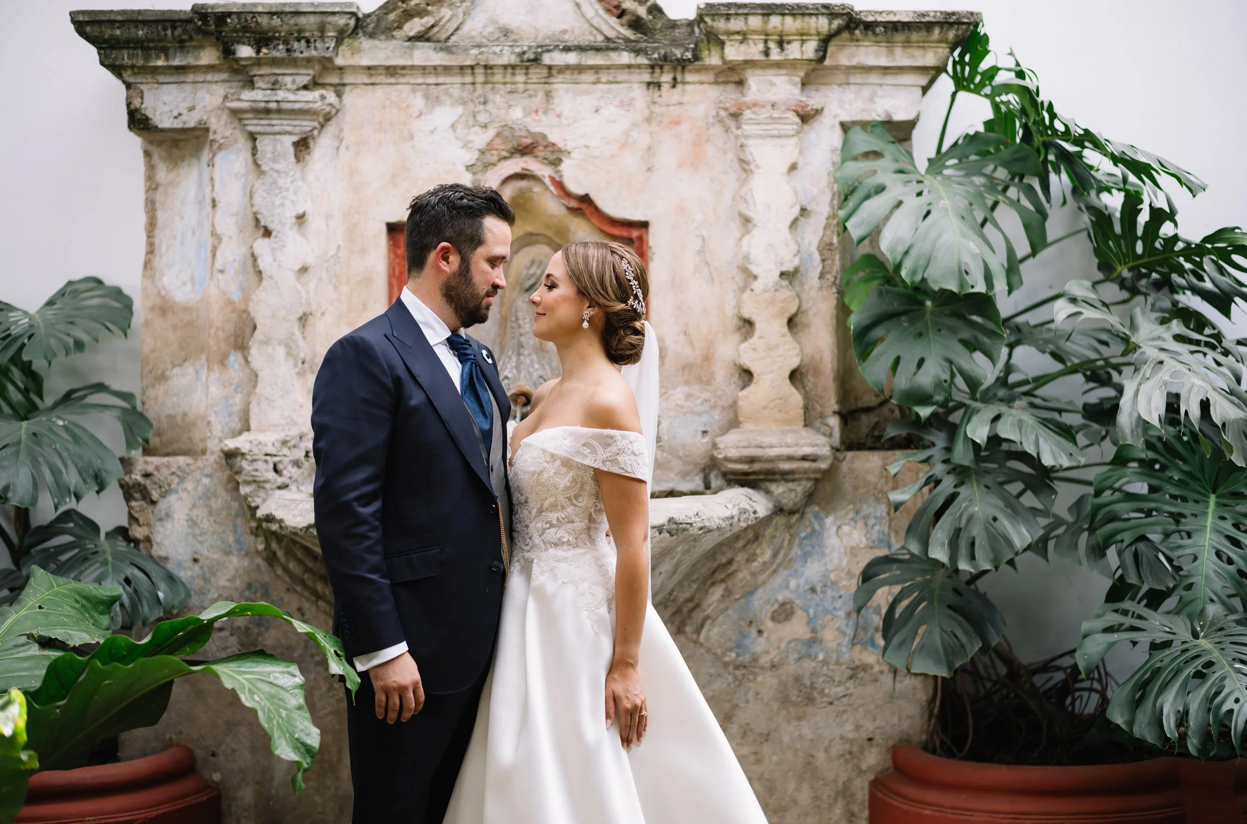 Casa Santo Domingo wedding portraits