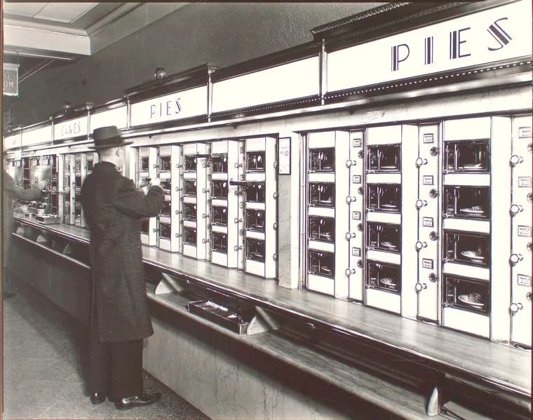 Automat_by_Berenice_Abbott_in_1936.jpg