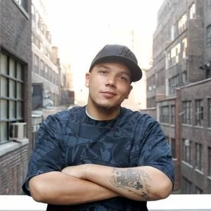 Luis. J. Gomez