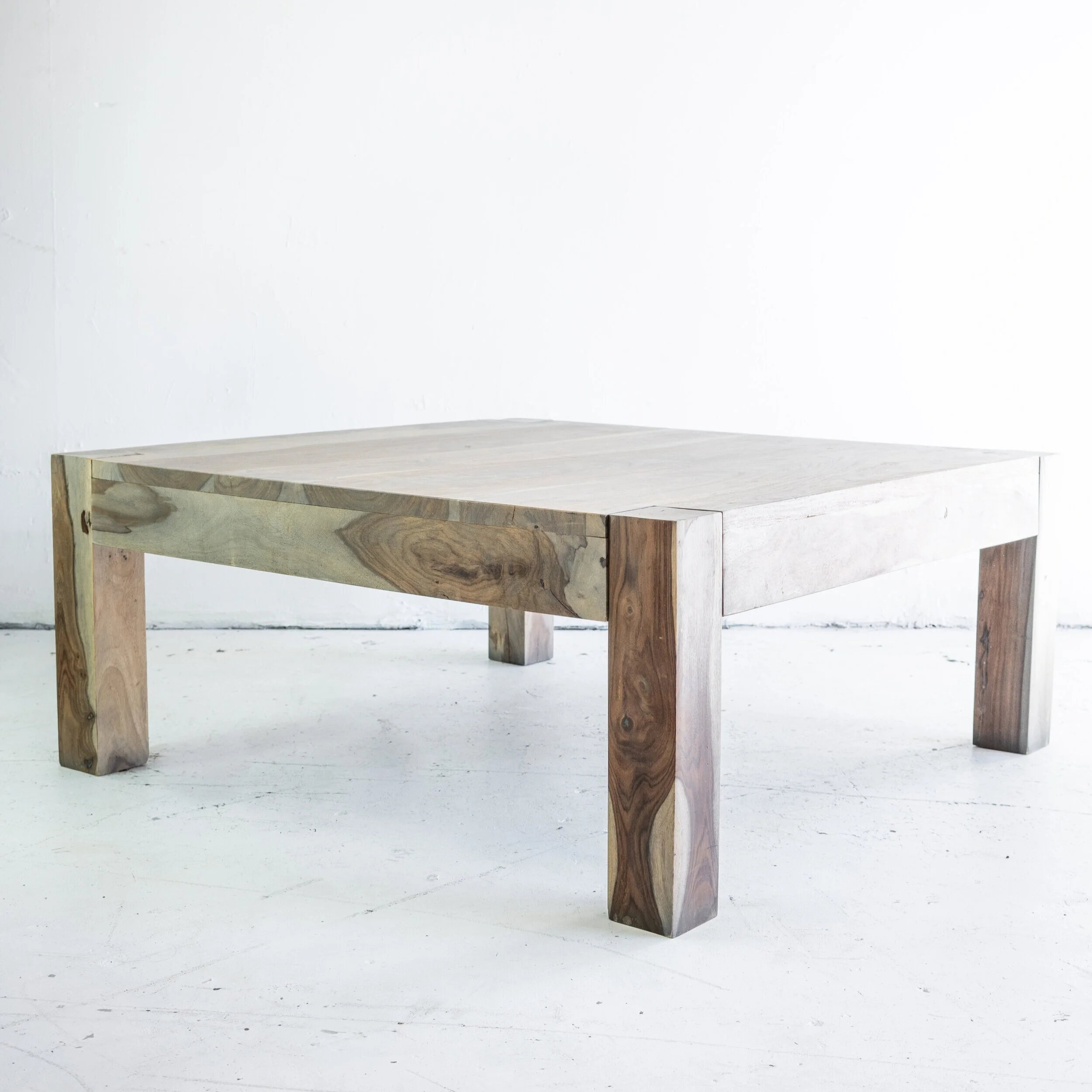 SQUARE WOOD TABLE
