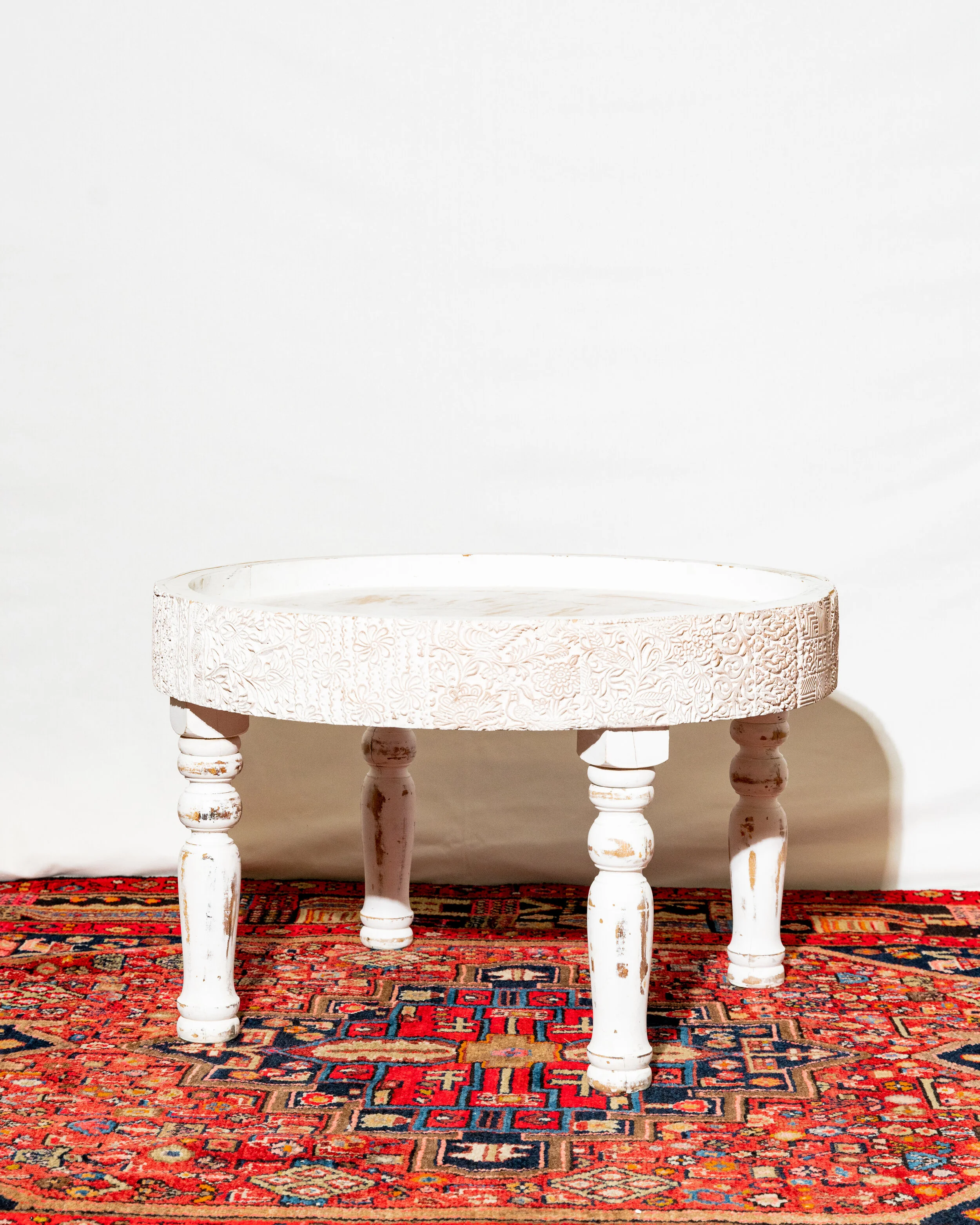 WHITE WOOD BOHO TABLE